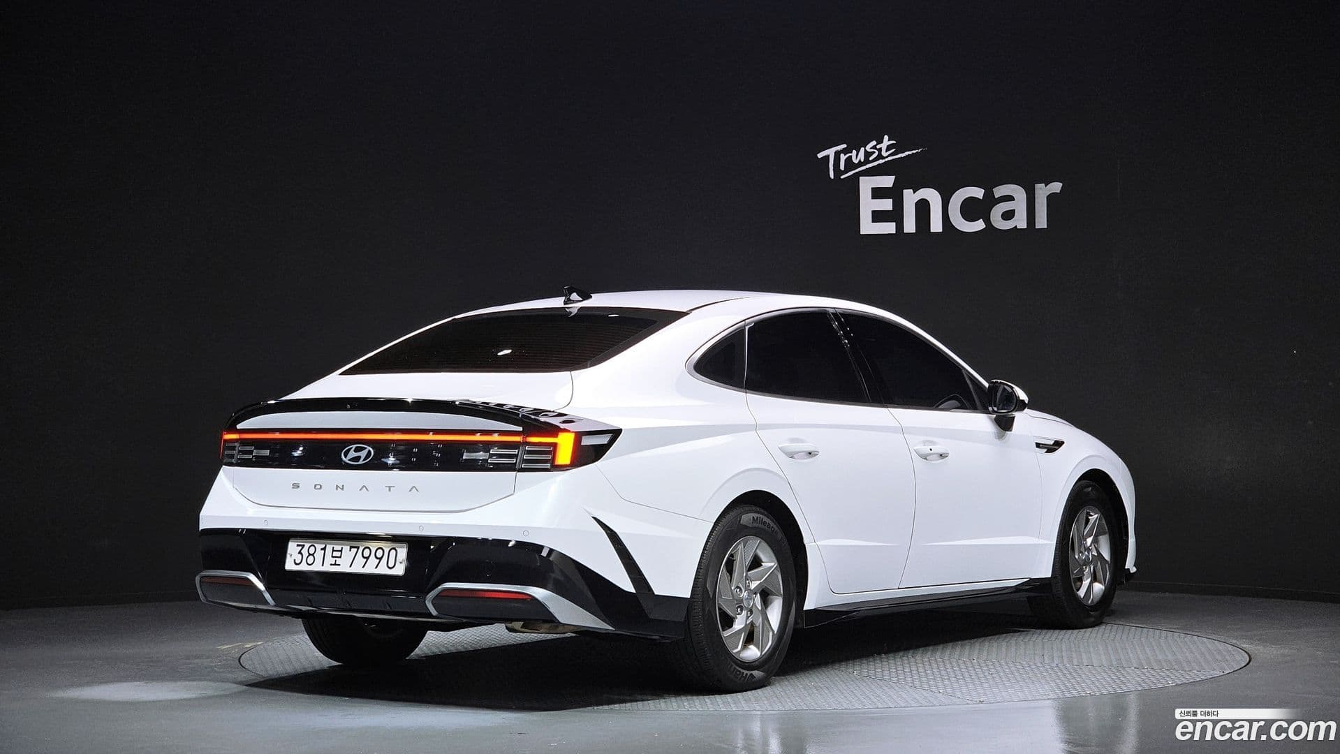 Main__Slider__Photo:Sonata Hyundai 2023.6-1
