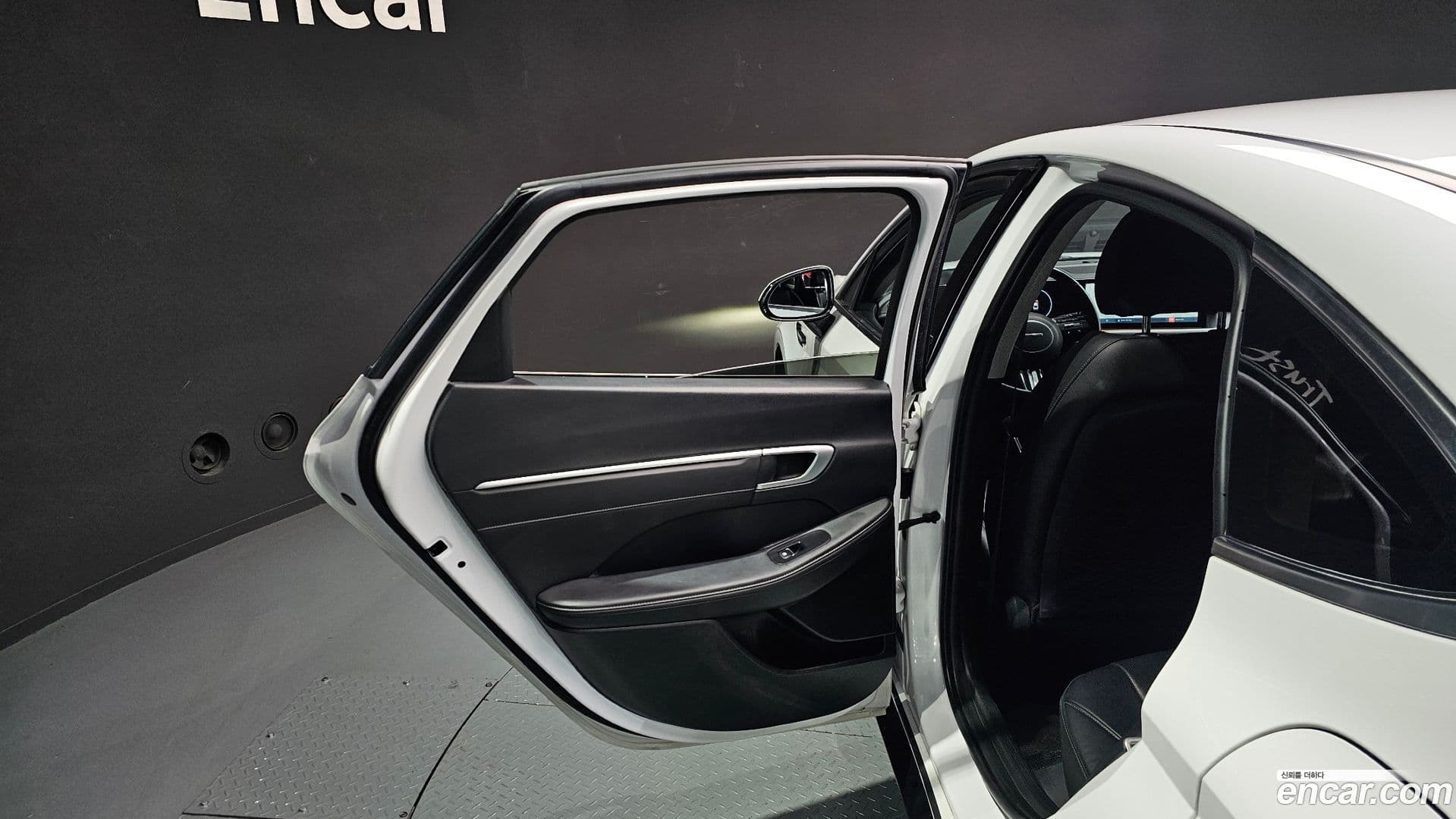 Main__Slider__Photo:Sonata Hyundai 2023.6-24