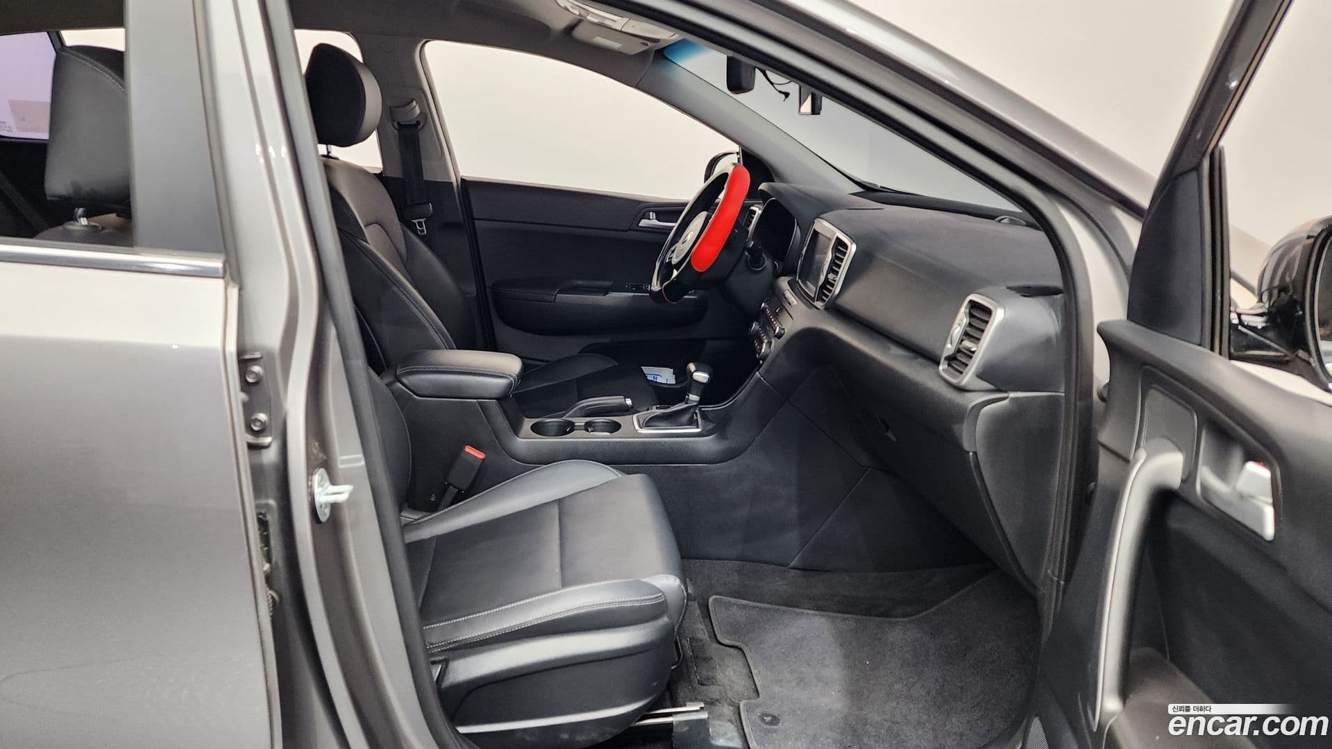 Main__Slider__Photo:Sportage Kia 2017.8-25