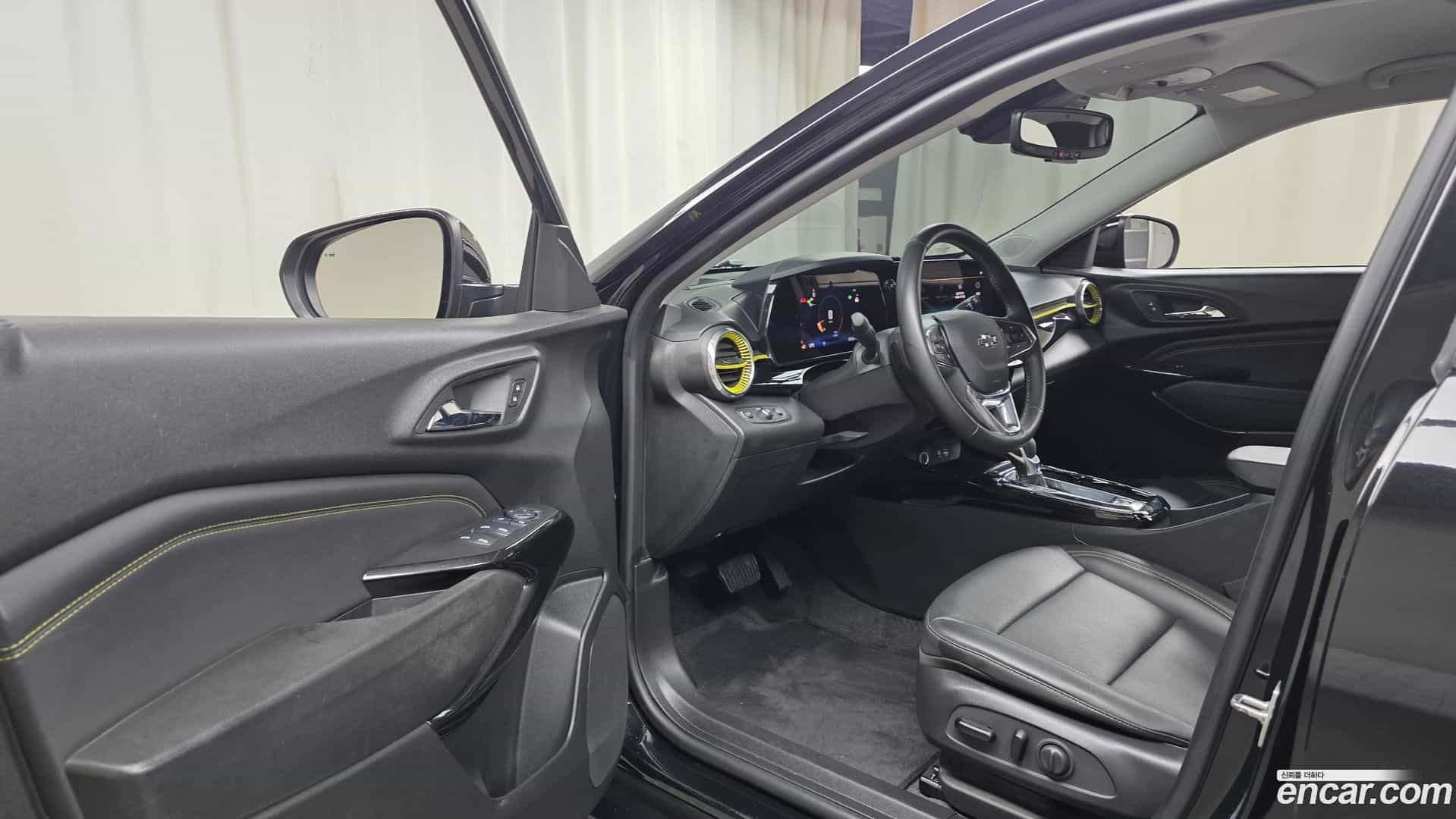 Trax Chevrolet 2023.3-INNER-010