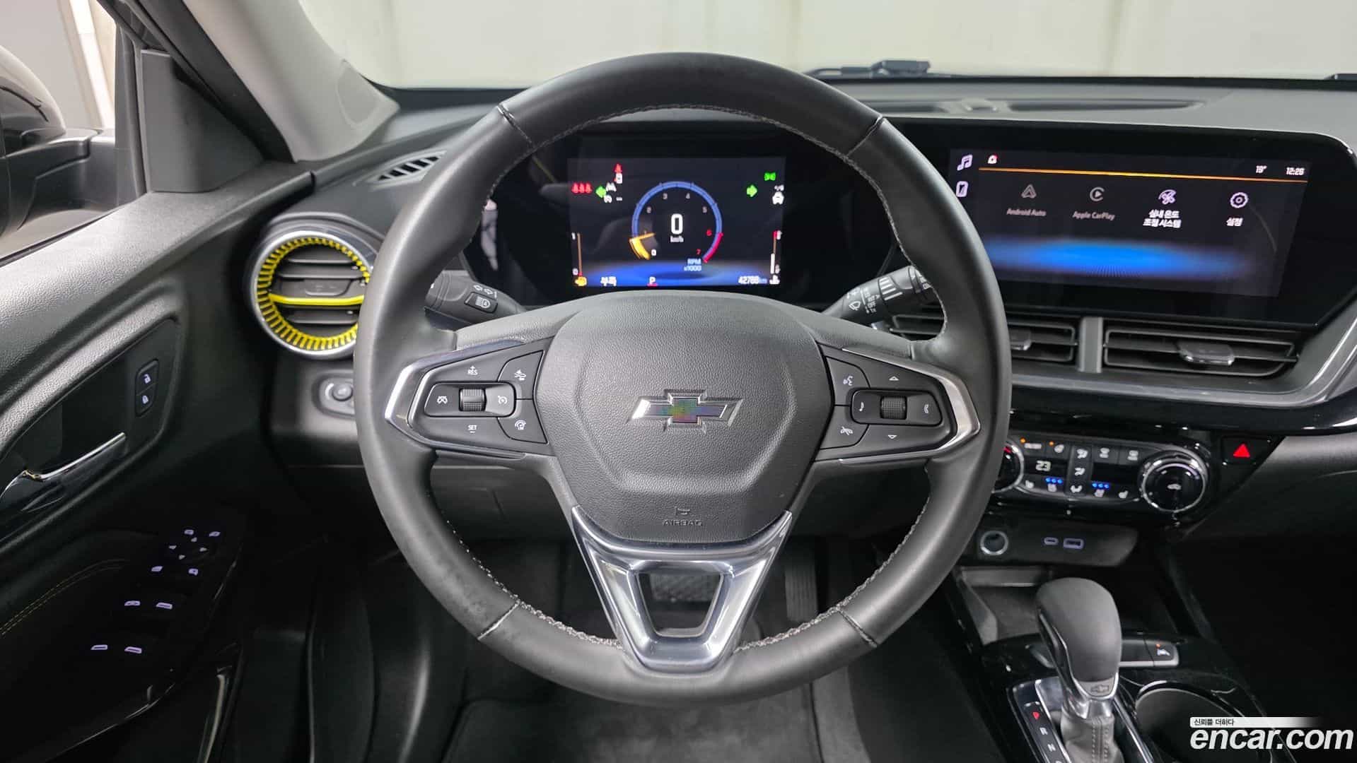 Trax Chevrolet 2023.3-OPTION-017