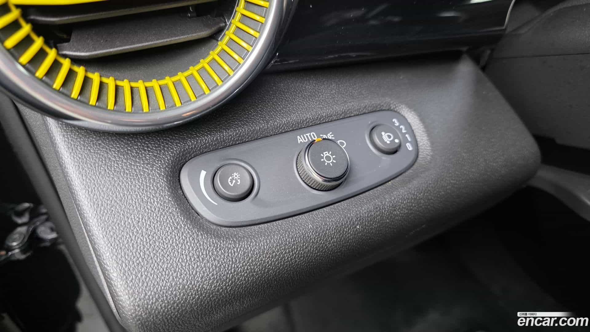 Trax Chevrolet 2023.3-OPTION-022