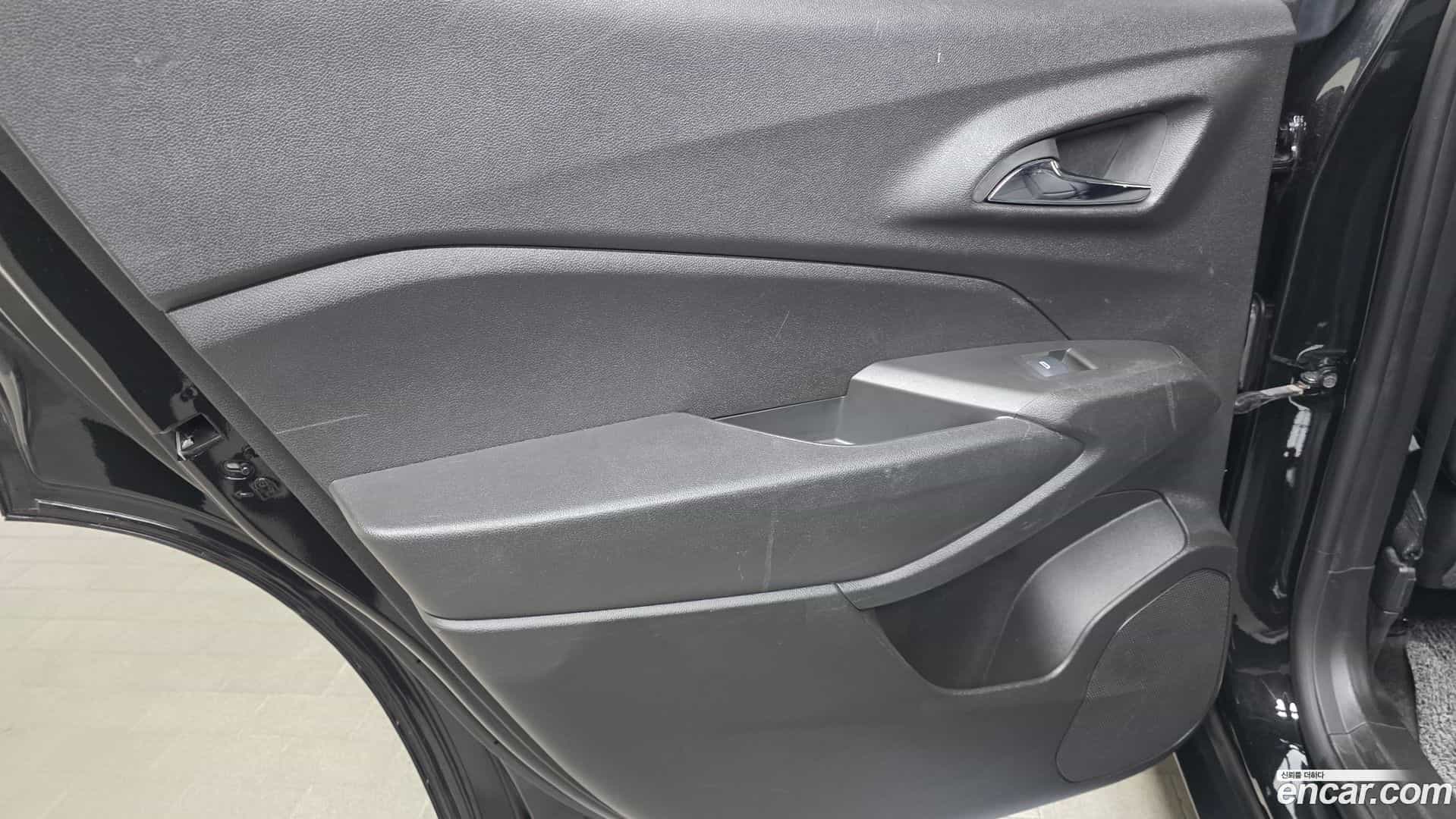 Trax Chevrolet 2023.3-INNER-035