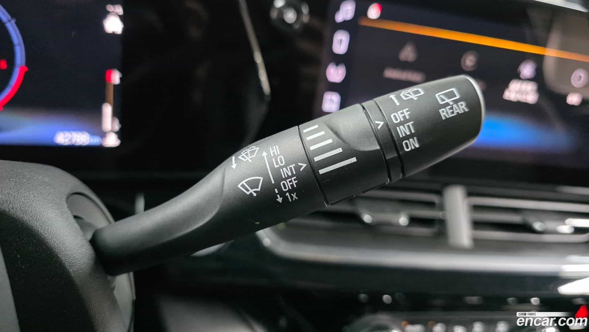 Trax Chevrolet 2023.3-OPTION-042
