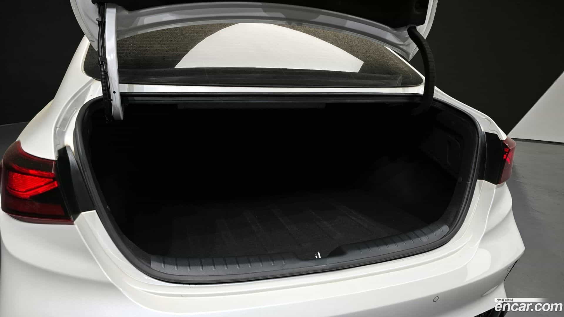 K3 Kia 2022.2-OPTION-024