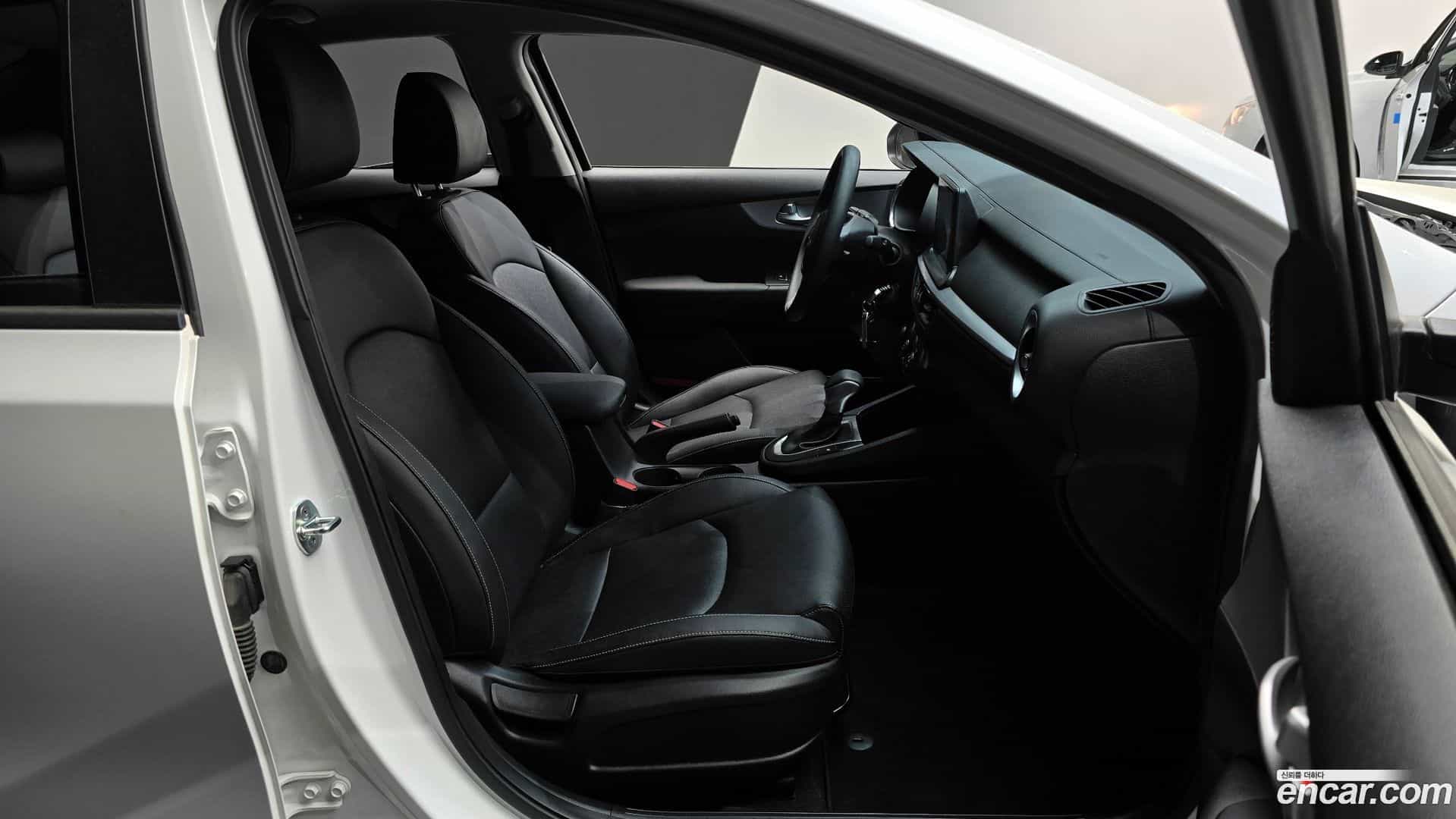 K3 Kia 2022.2-INNER-036