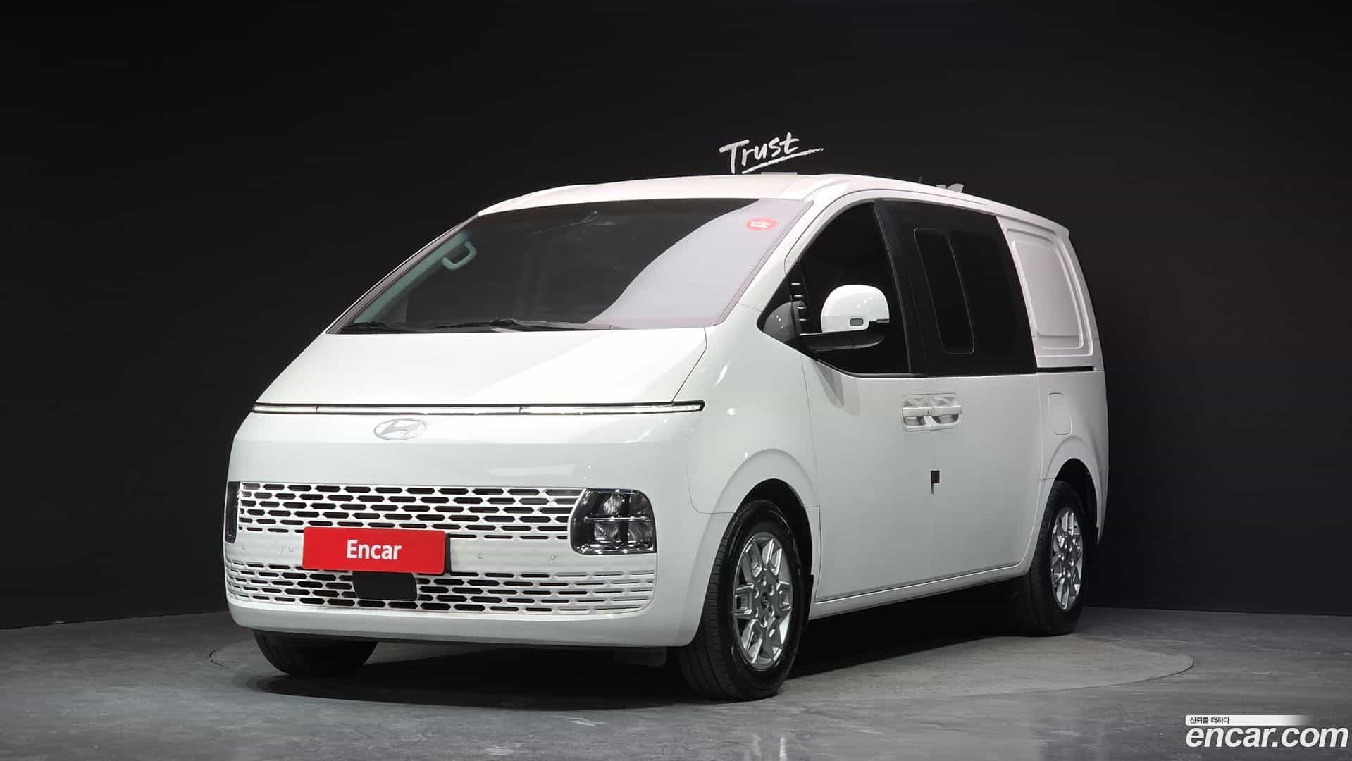 Staria Hyundai 2024.10-OUTER-001
