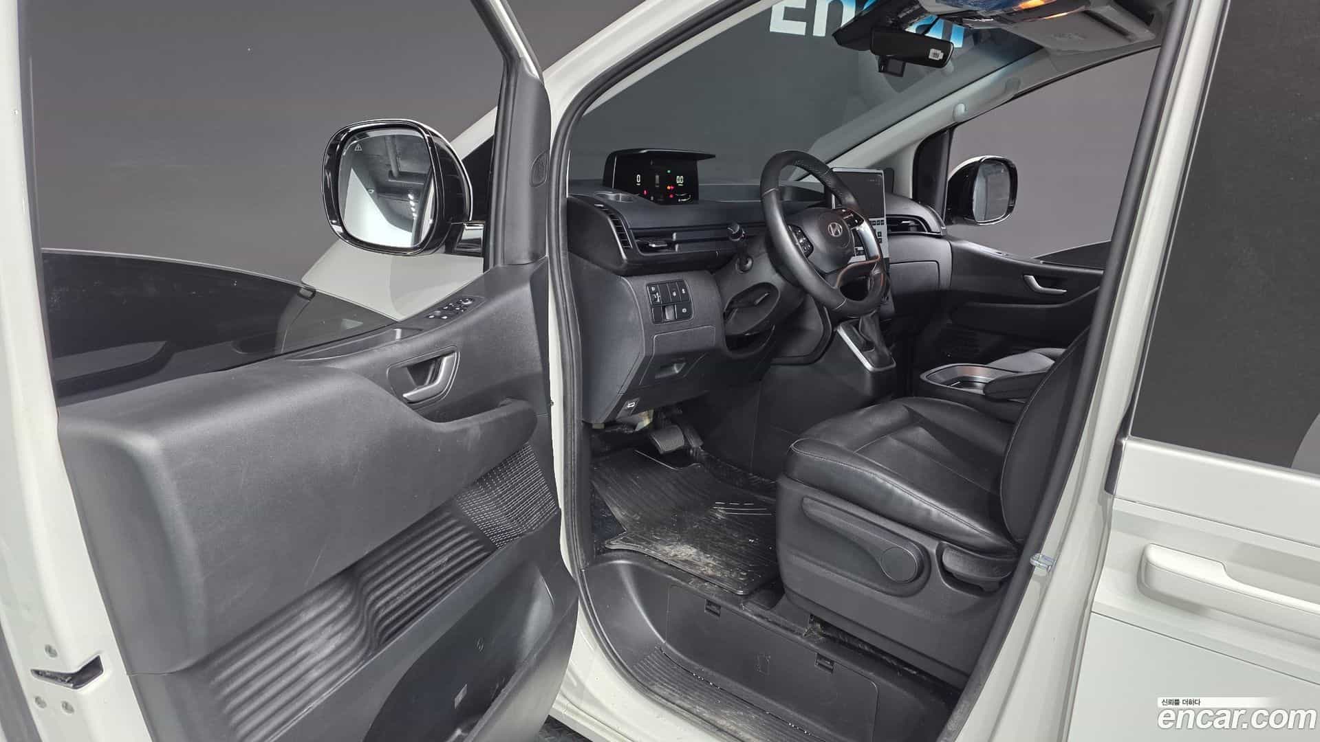 Staria Hyundai 2024.10-INNER-010