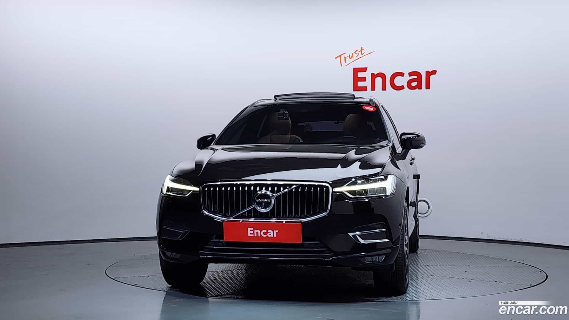 XC60 Volvo 2018.8-OUTER-003