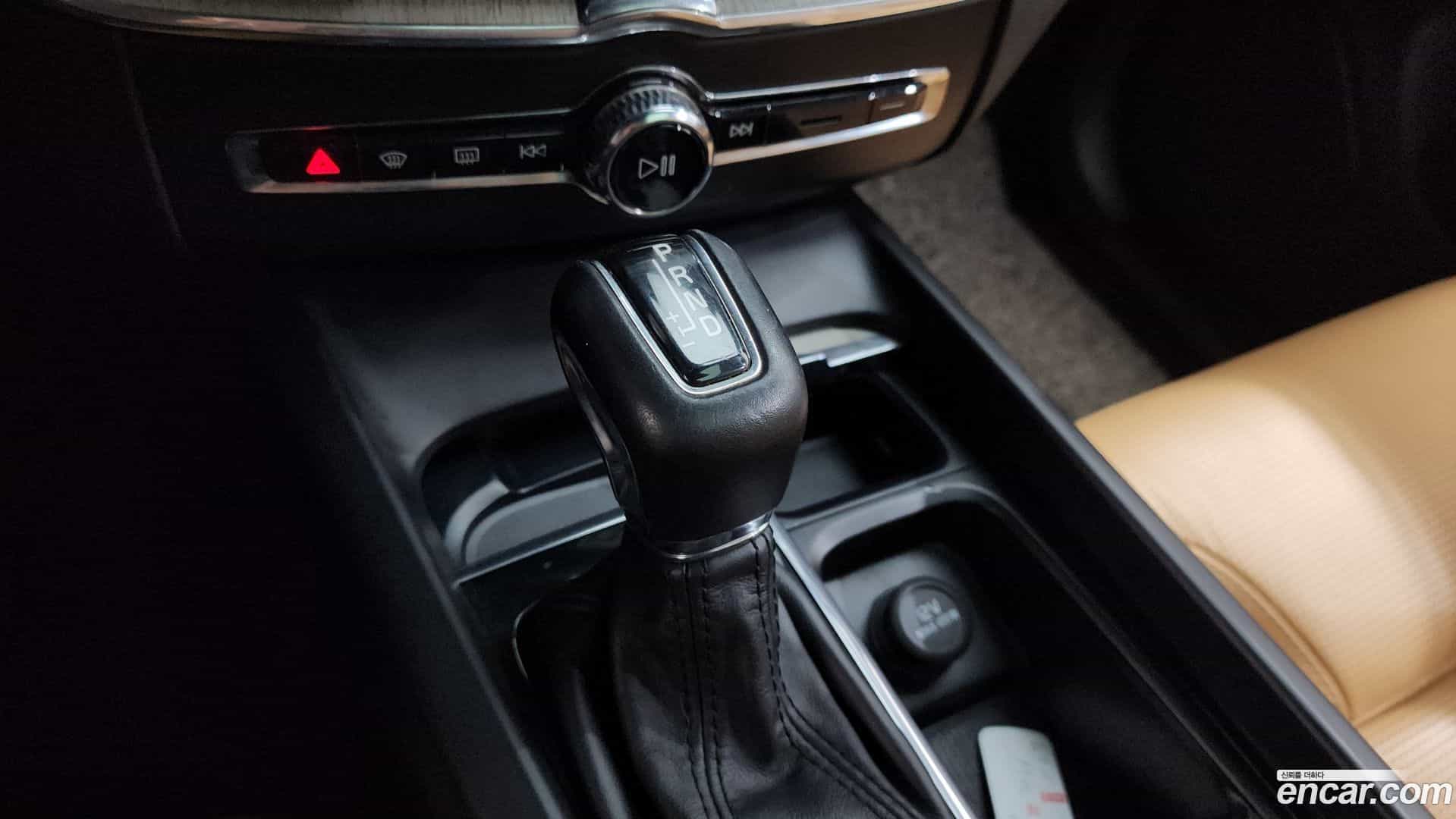 XC60 Volvo 2018.8-INNER-009