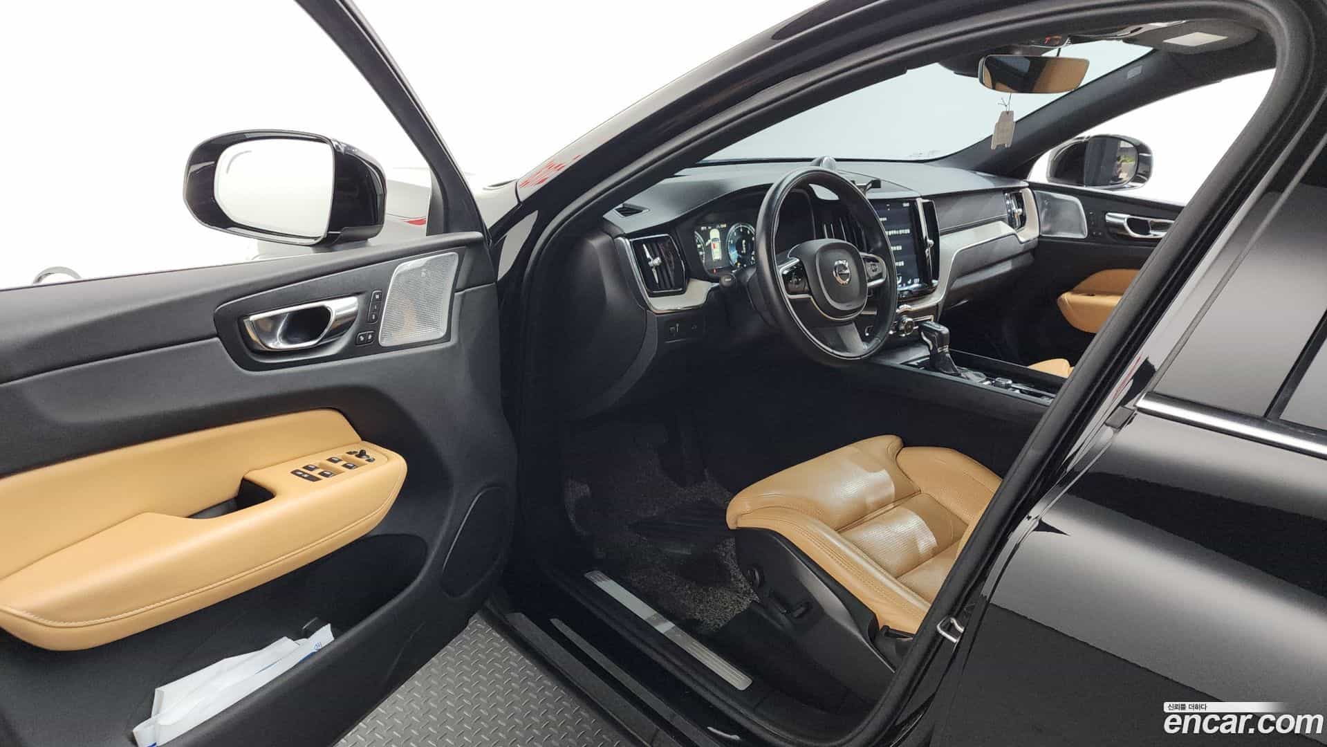 XC60 Volvo 2018.8-INNER-010