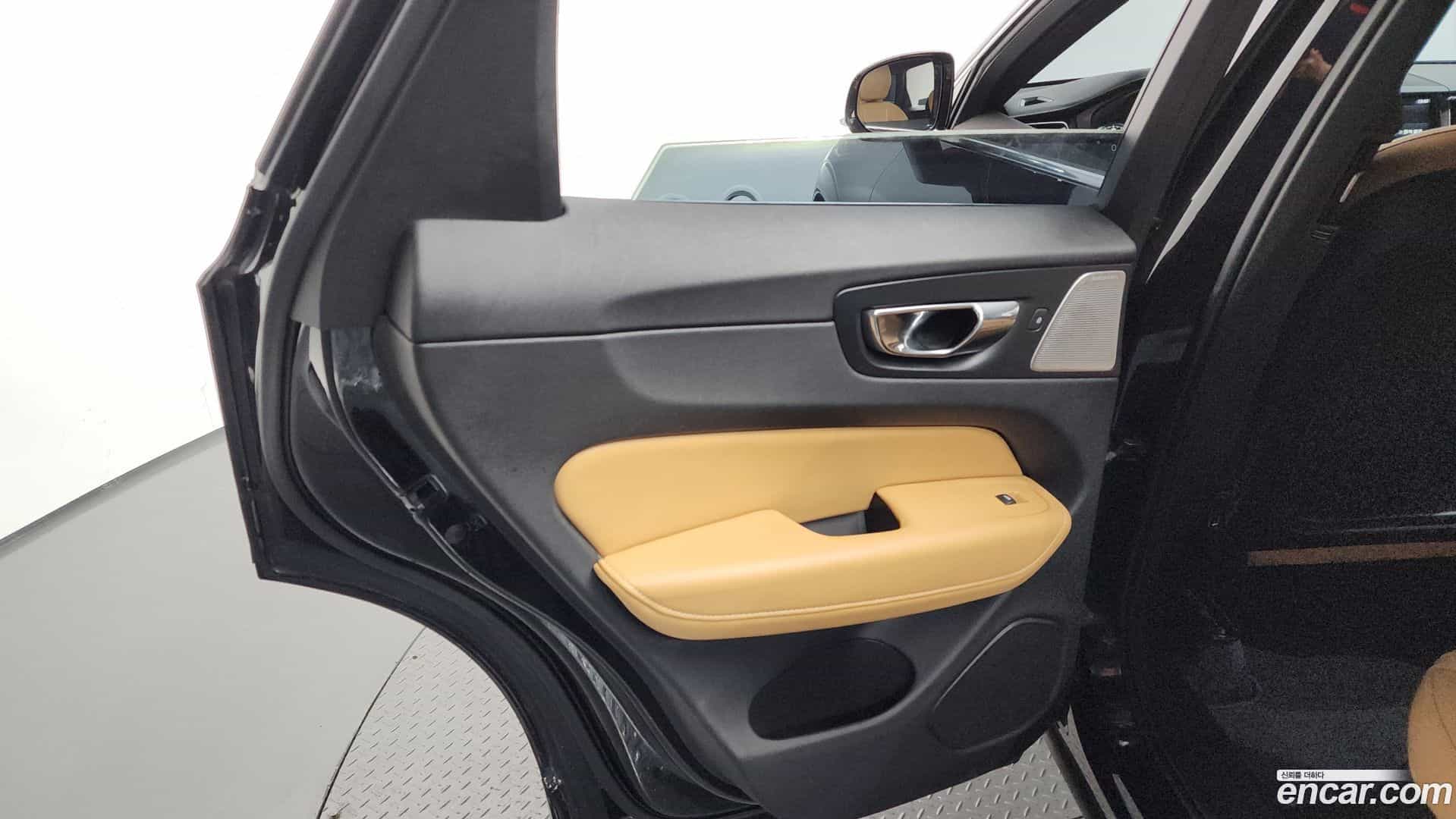 XC60 Volvo 2018.8-INNER-035