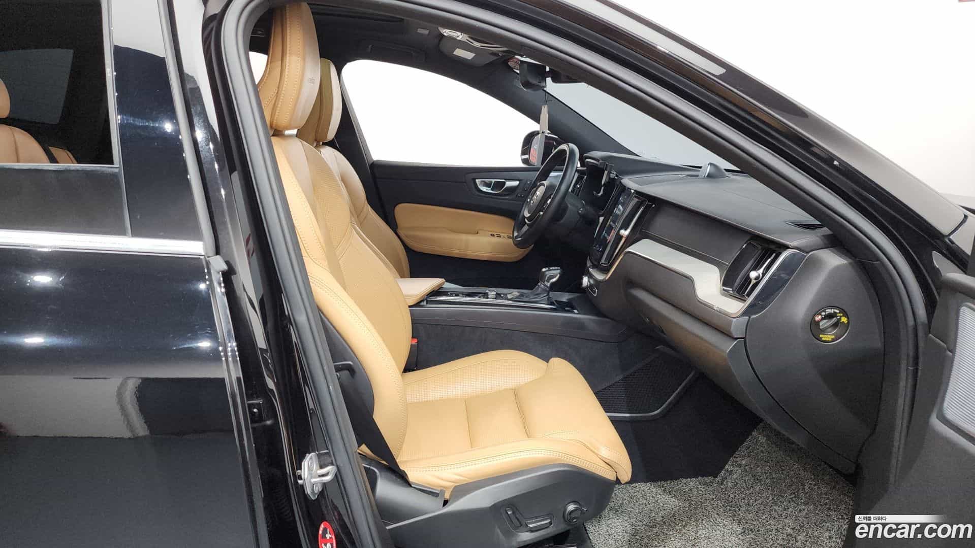 XC60 Volvo 2018.8-INNER-036