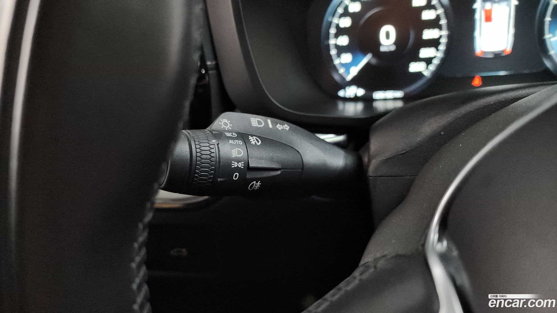 XC60 Volvo 2018.8-OPTION-041