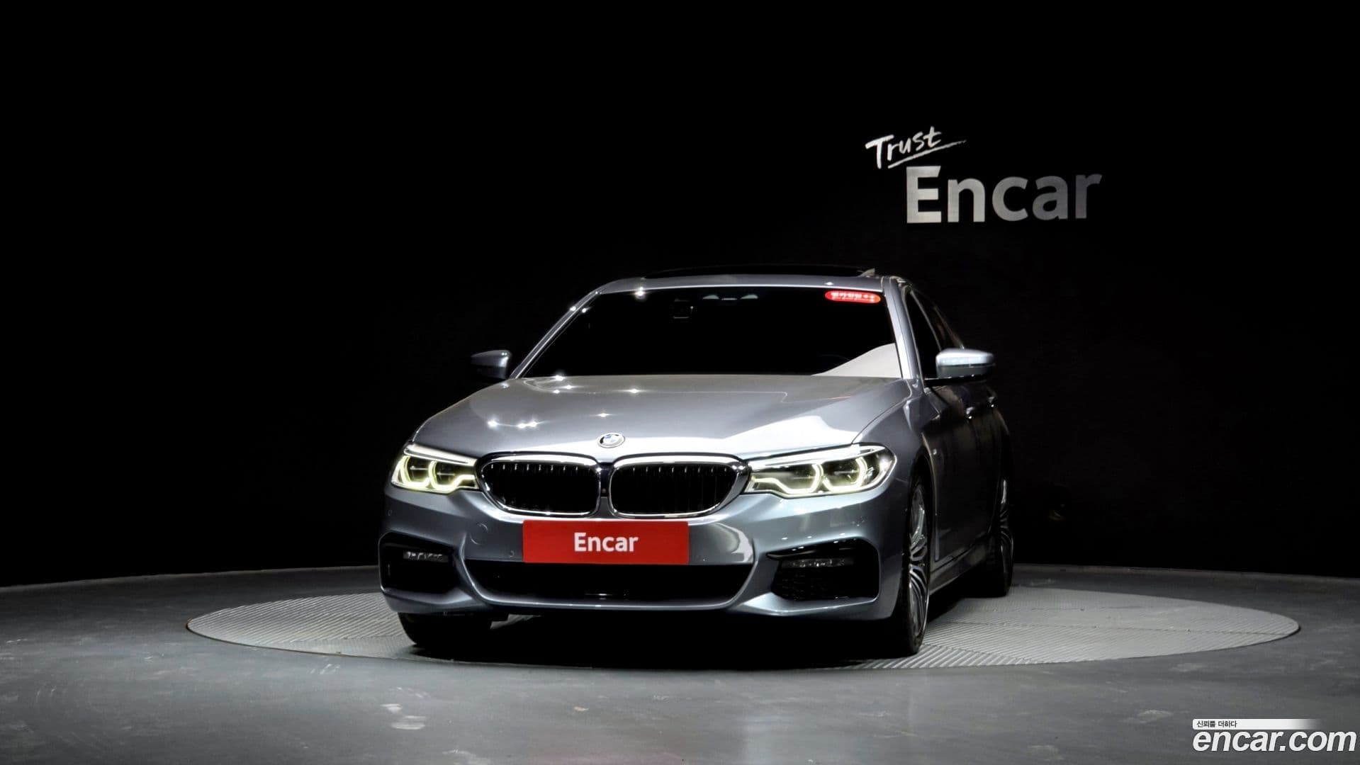Main__Slider__Photo:5-Series BMW 2019.3-2