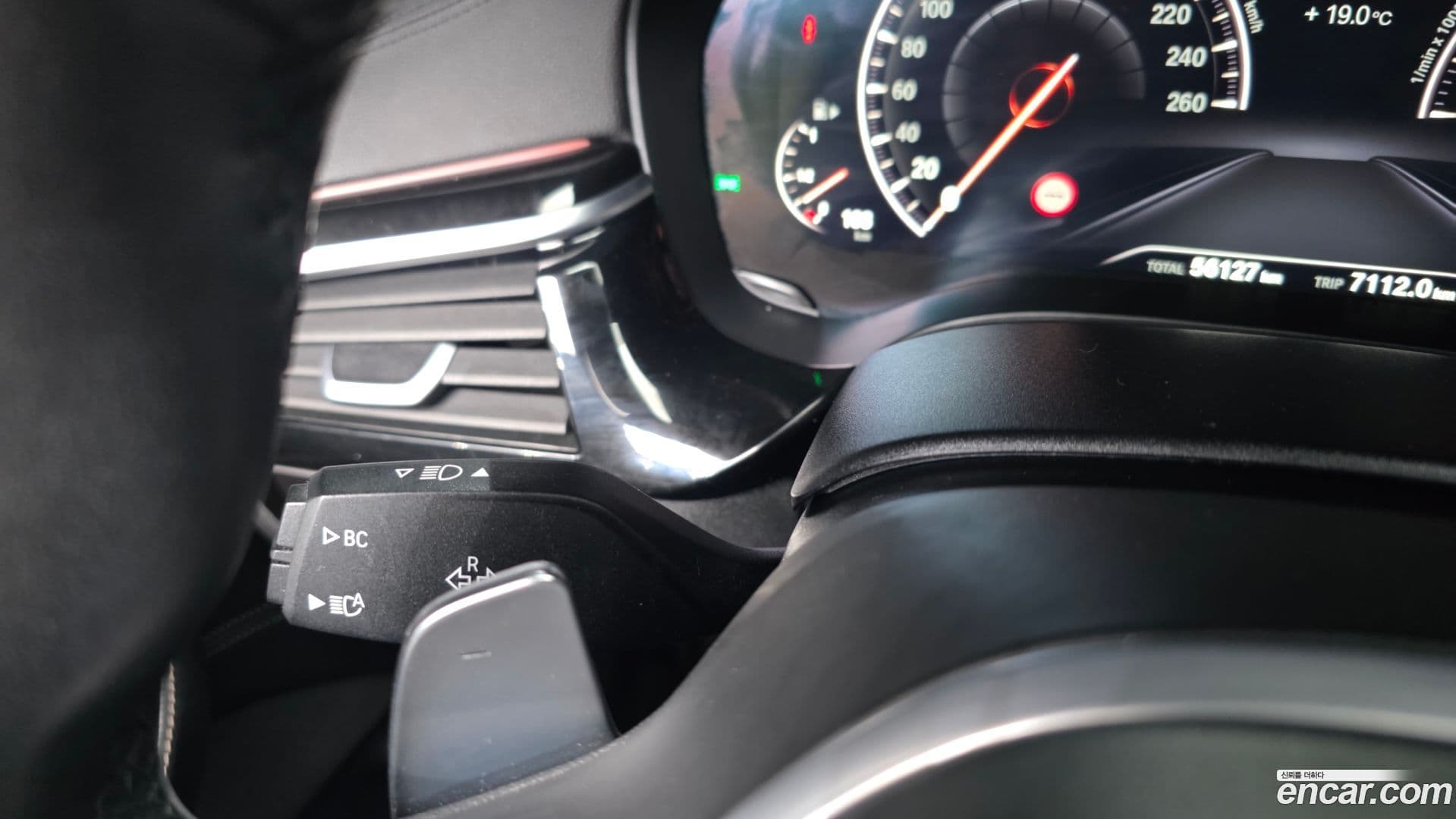 Main__Slider__Photo:5-Series BMW 2019.3-36