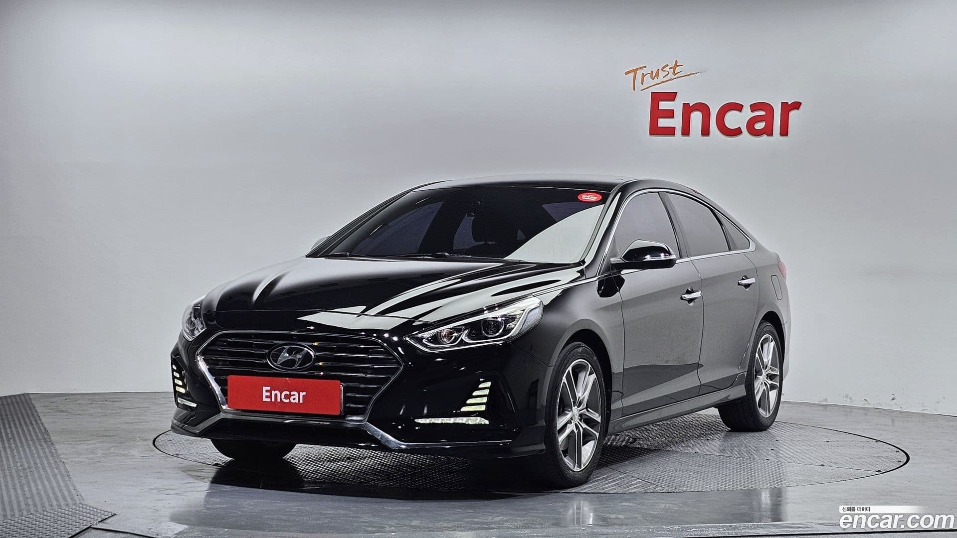 Main__Slider__Photo:Sonata Hyundai 2018.6-0