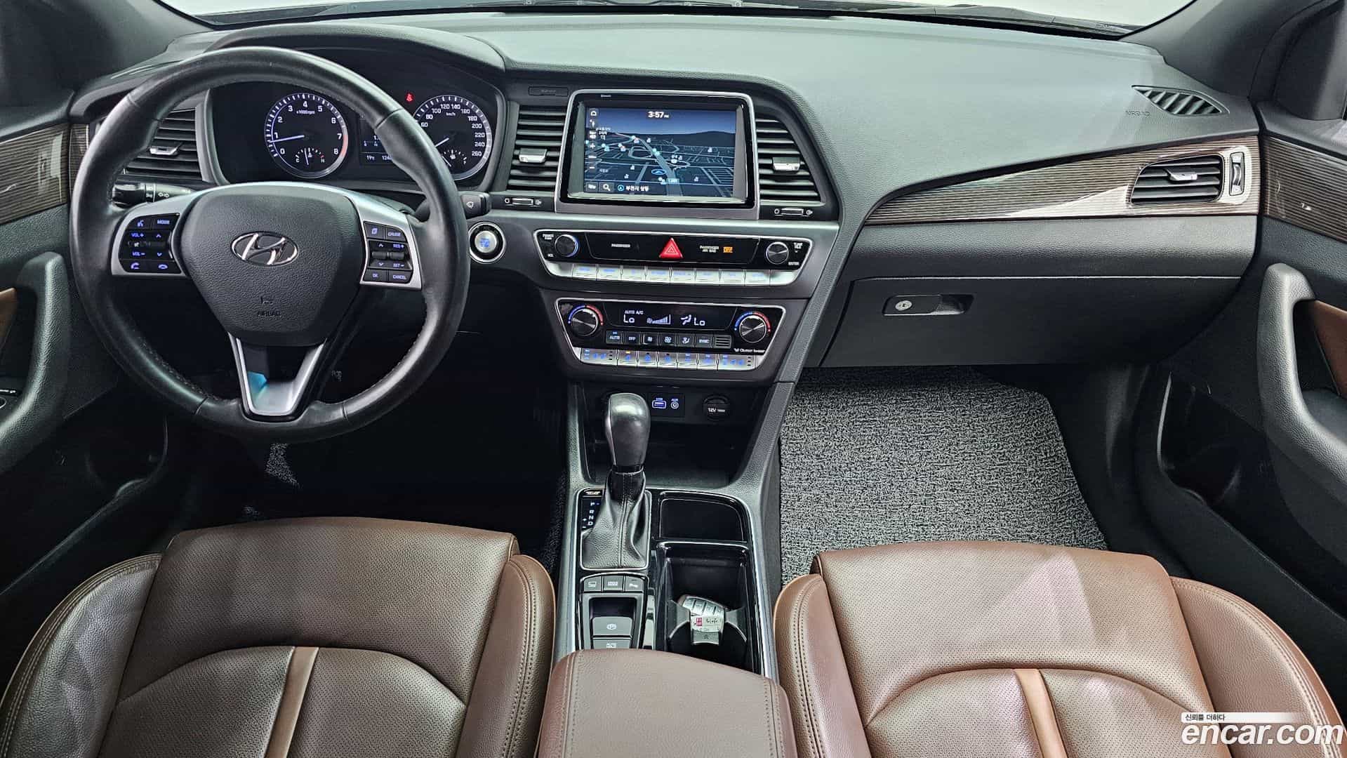 Sonata Hyundai 2018.6-INNER-007