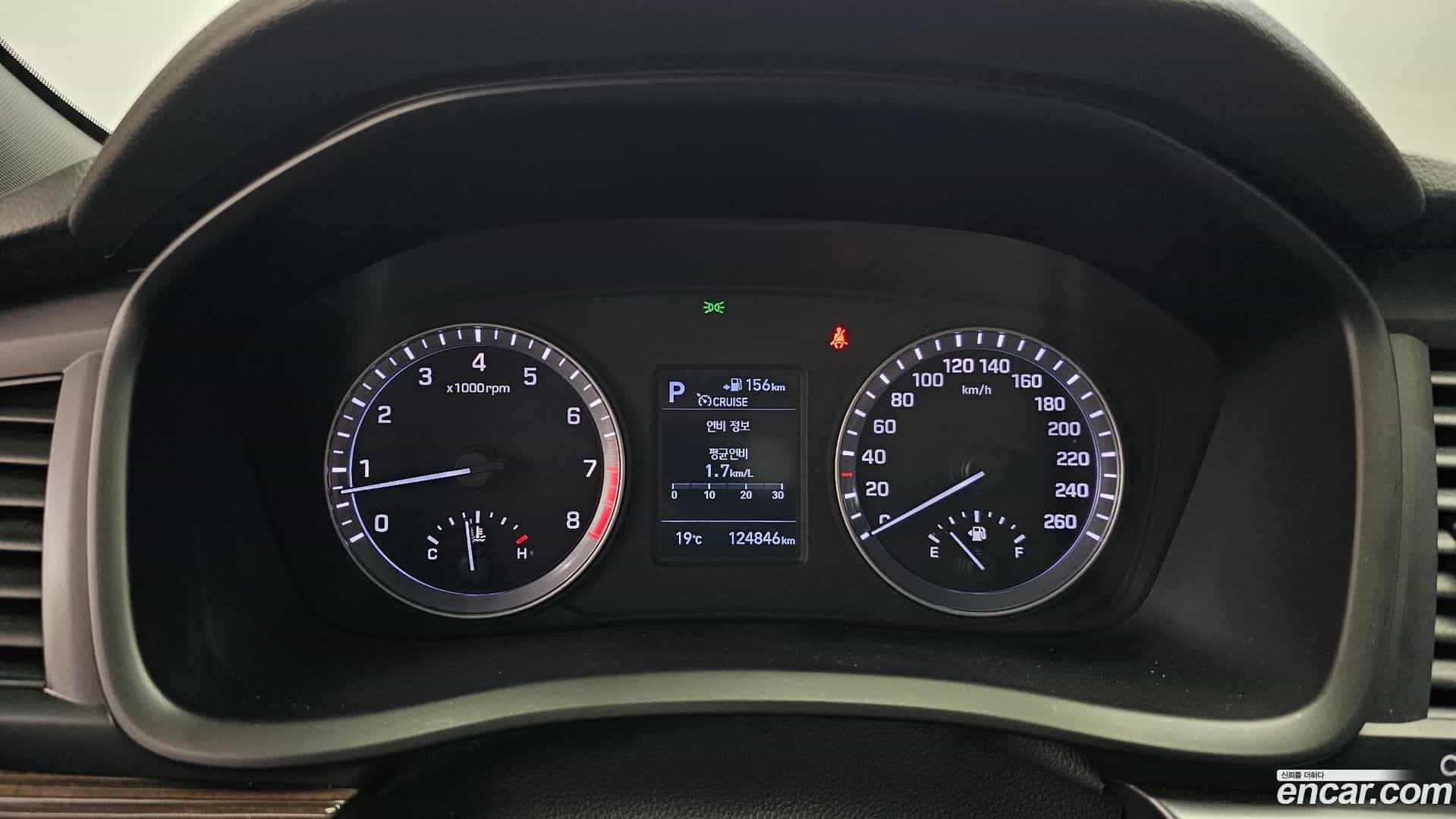 Sonata Hyundai 2018.6-INNER-008