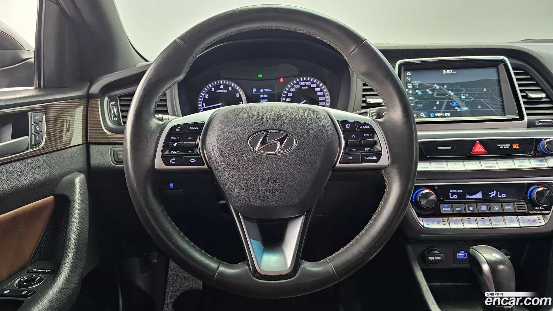 Sonata Hyundai 2018.6-OPTION-017