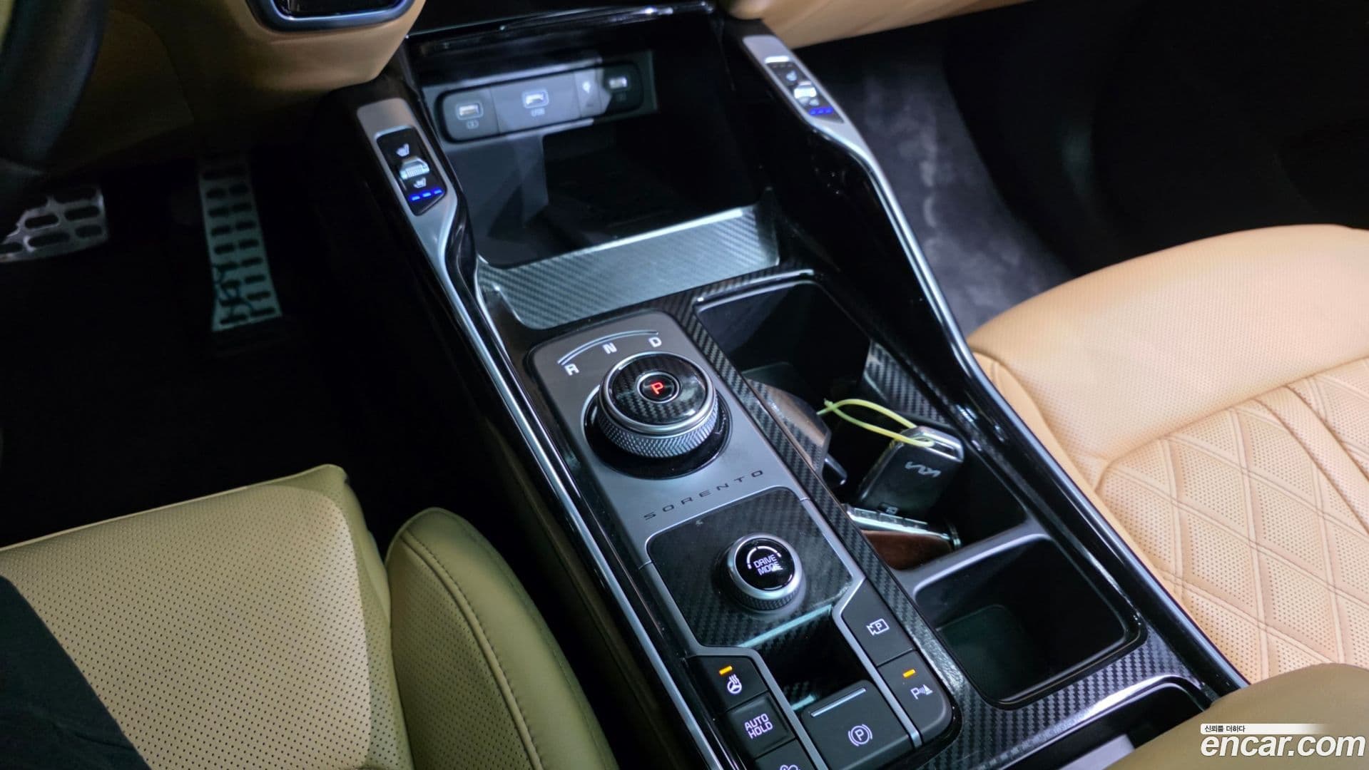 Main__Slider__Photo:Sorento Kia 2021.10-8