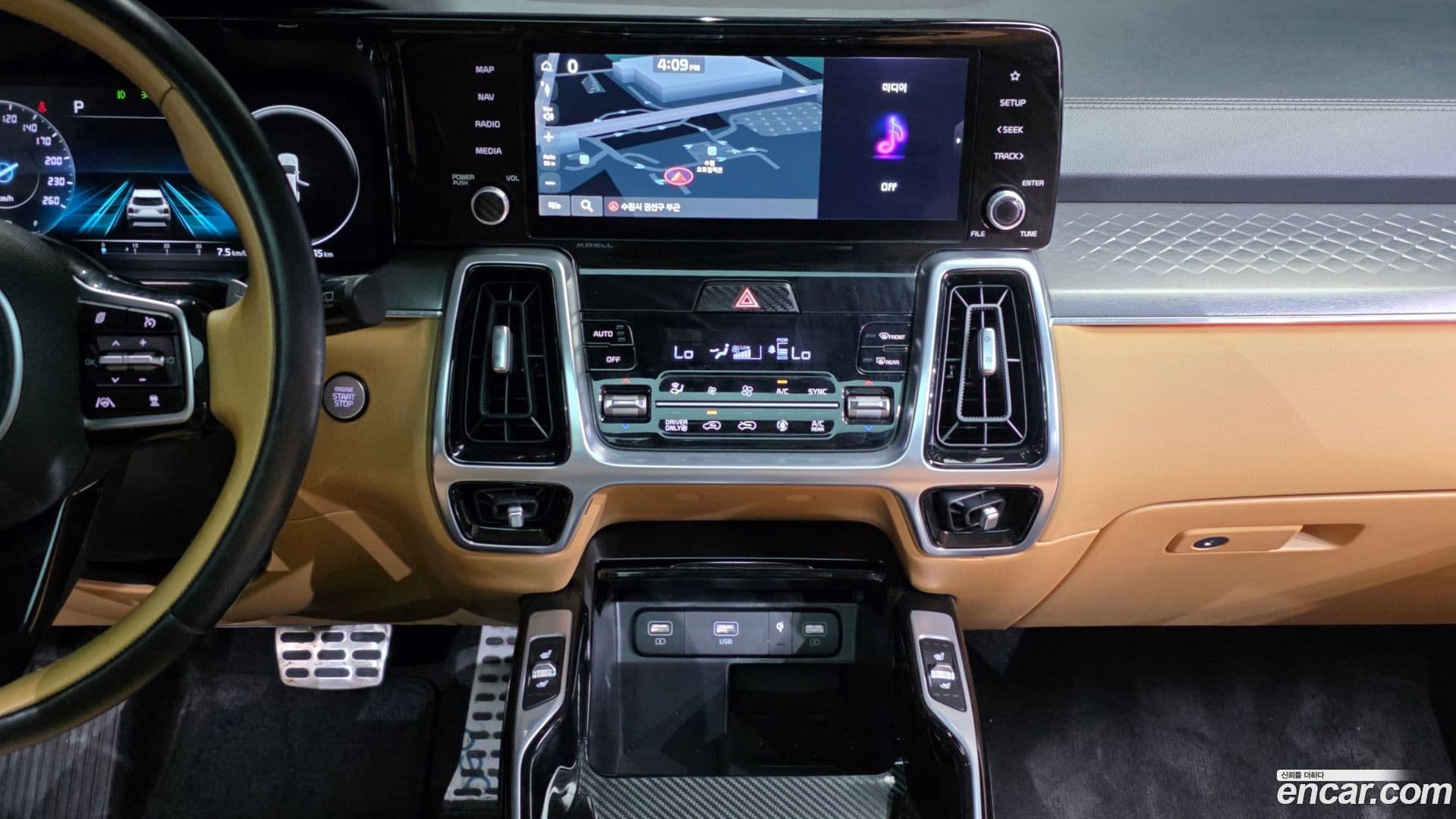 Main__Slider__Photo:Sorento Kia 2021.10-13