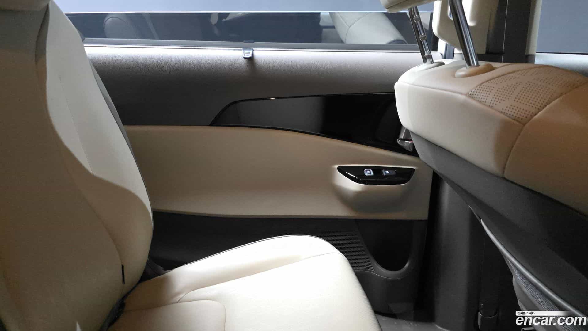 Canival Kia 2023.6-INNER-035