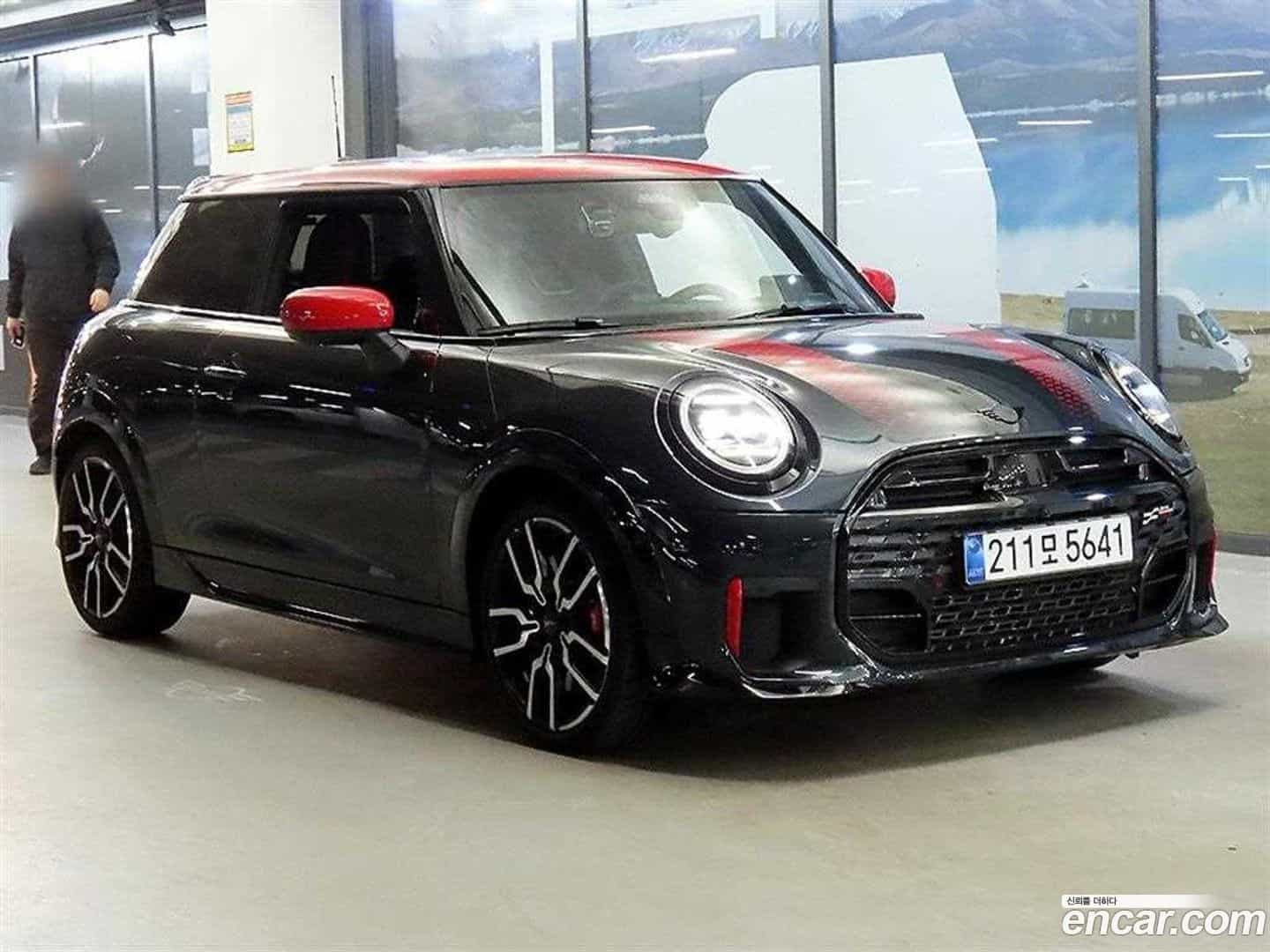Cooper Mini 2025.4-OUTER-001