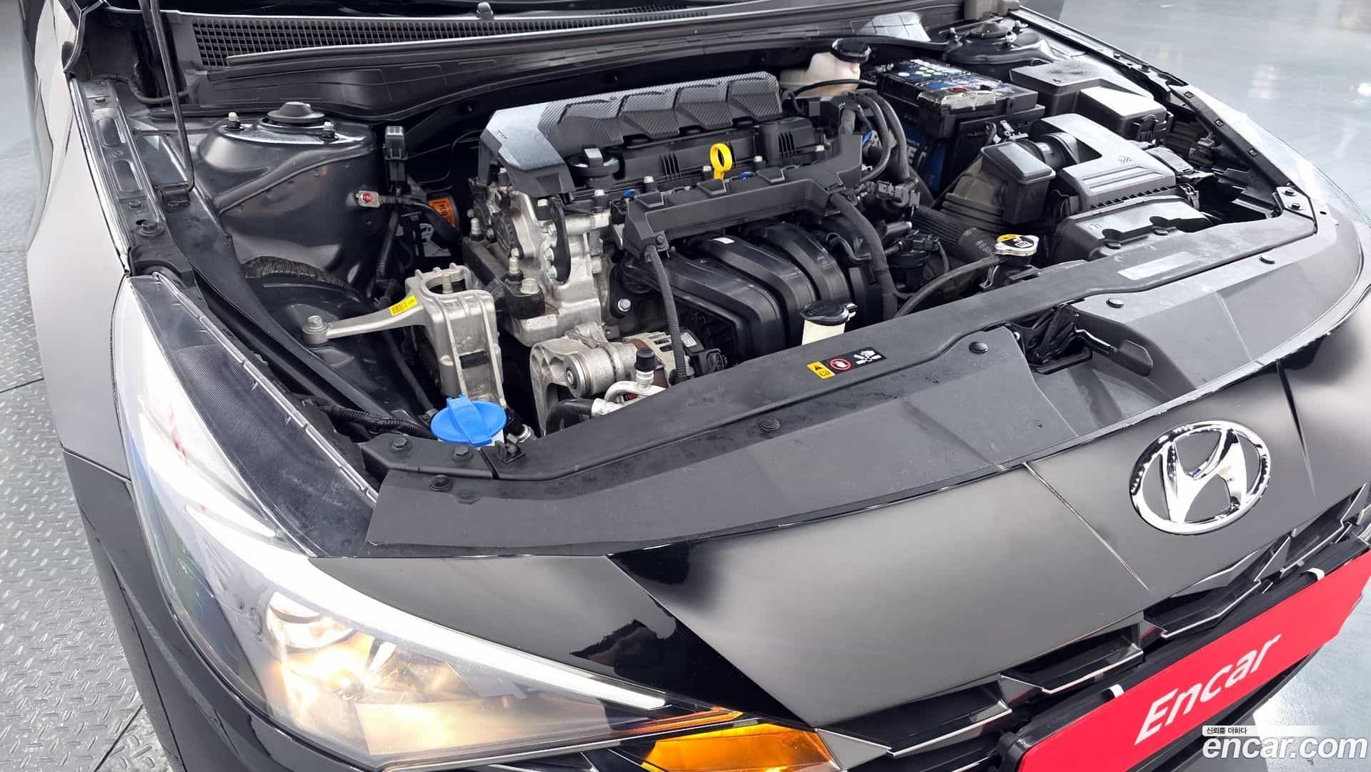 AVANTE Hyundai 2020.5-OUTER-006