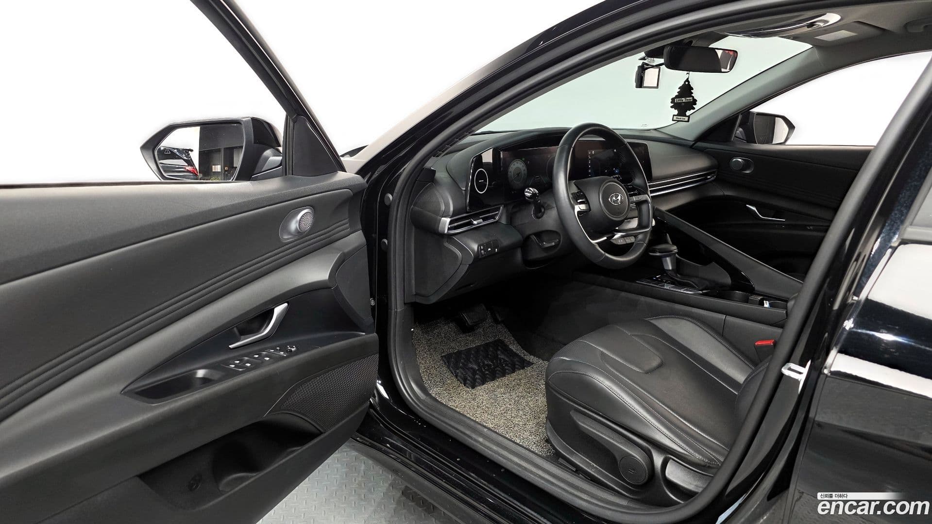 Main__Slider__Photo:AVANTE Hyundai 2020.5-9
