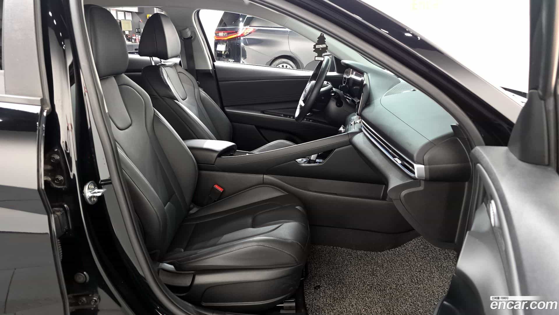 AVANTE Hyundai 2020.5-INNER-036