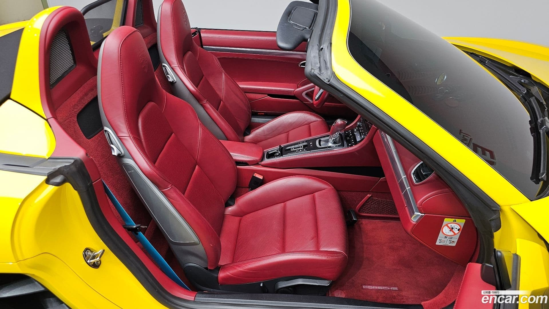 Main__Slider__Photo:718 Porsche 2019.7-10