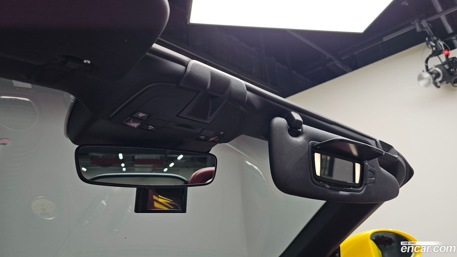 Main__Slider__Photo:718 Porsche 2019.7-16