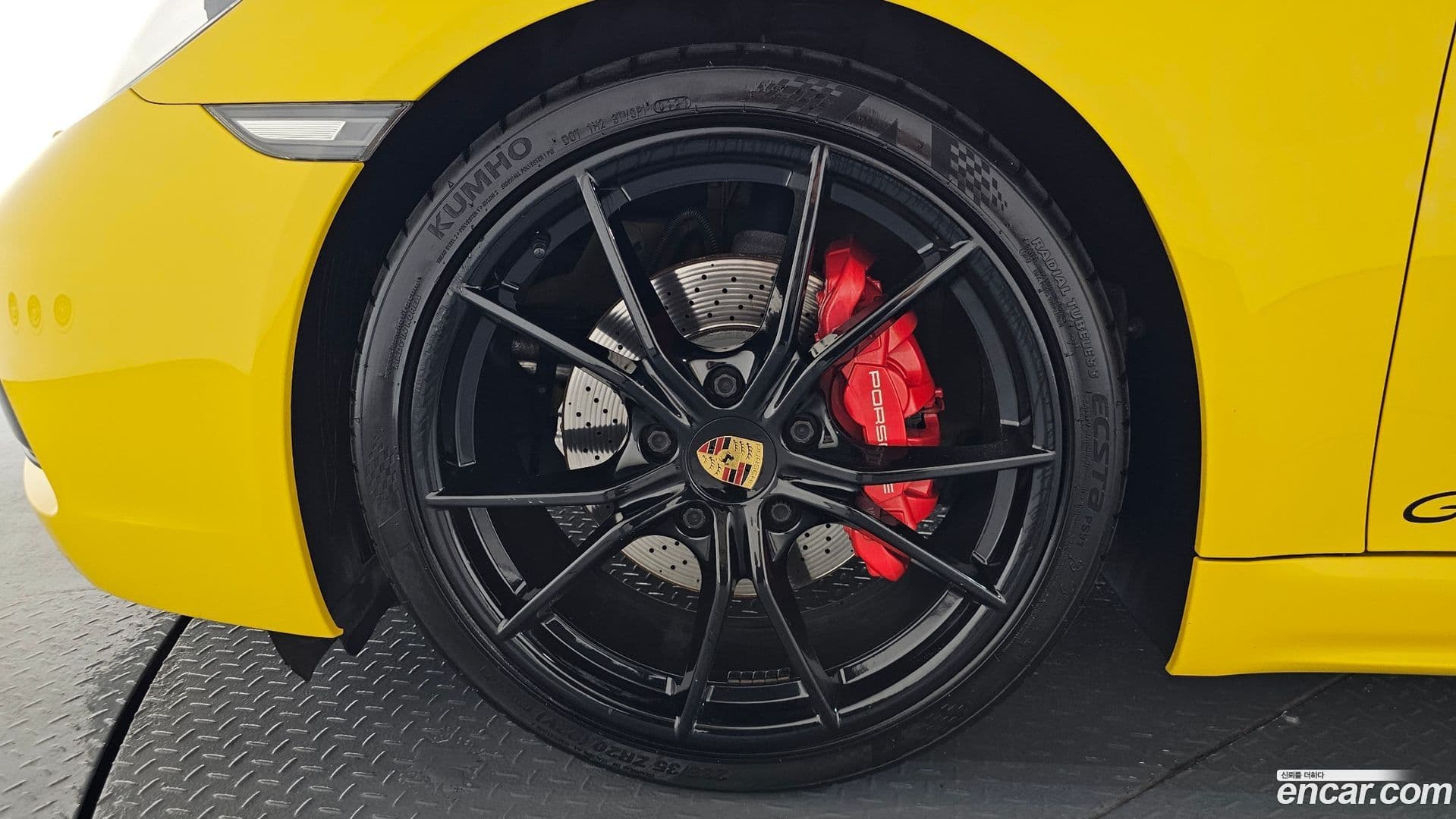 Main__Slider__Photo:718 Porsche 2019.7-20