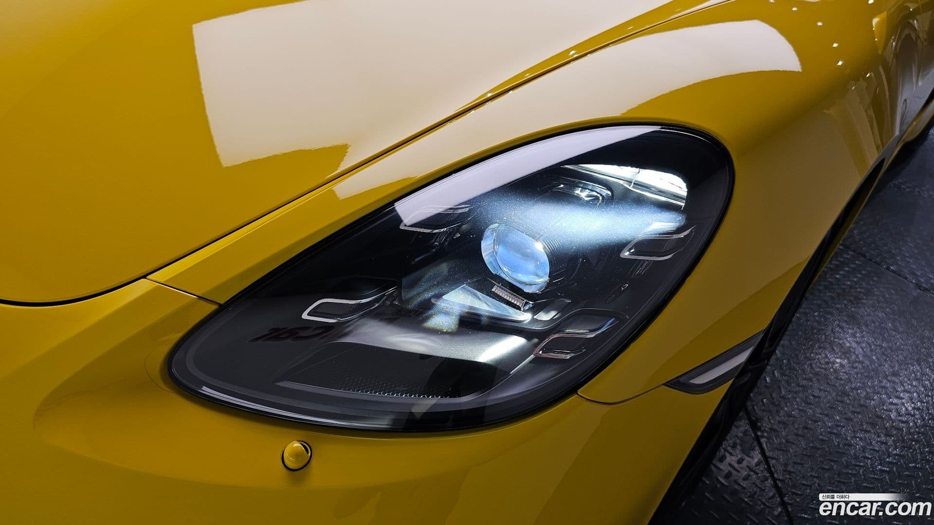 Main__Slider__Photo:718 Porsche 2019.7-21