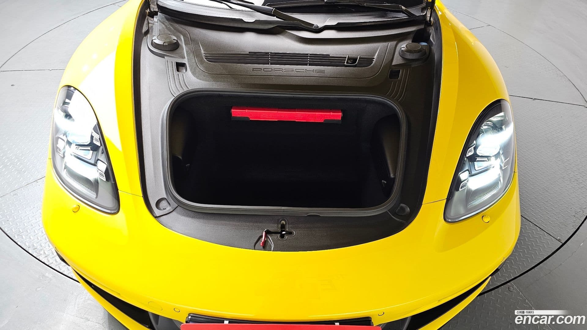 Main__Slider__Photo:718 Porsche 2019.7-27