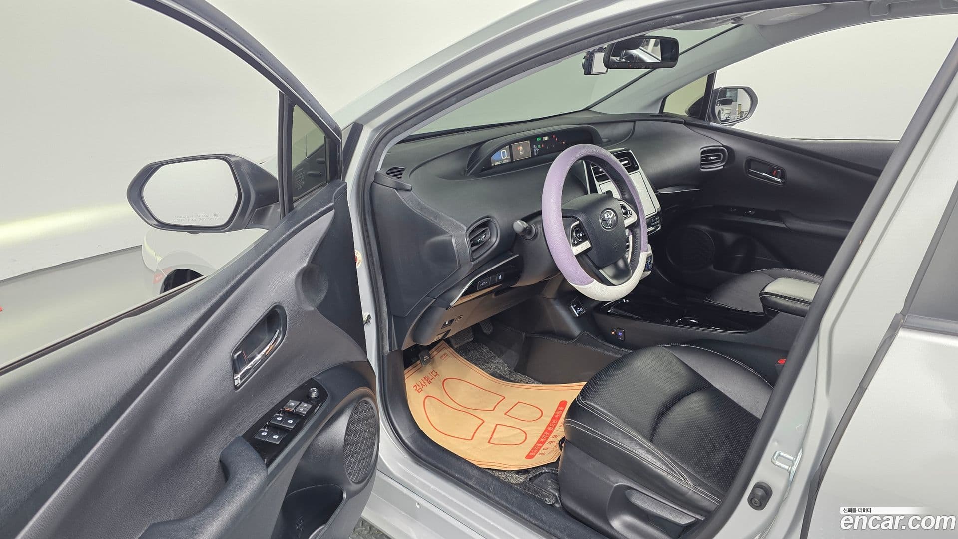 Main__Slider__Photo:Prius Toyota 2018.6-9