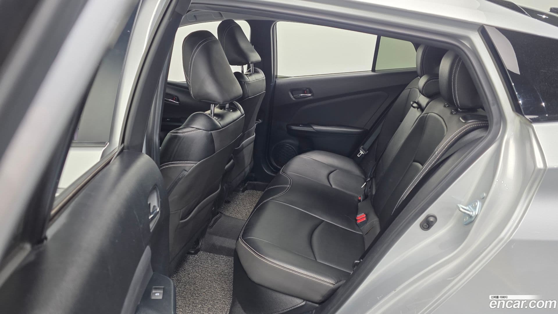 Main__Slider__Photo:Prius Toyota 2018.6-11
