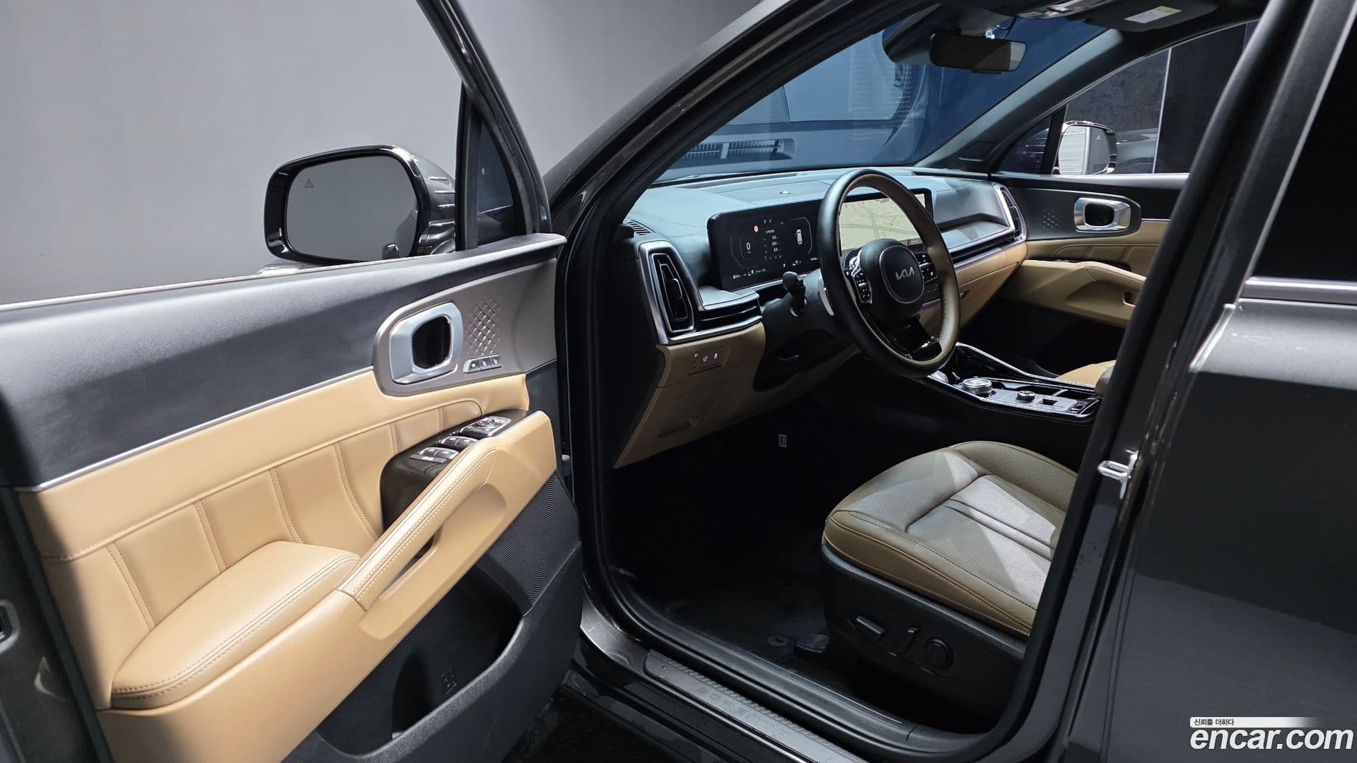 Main__Slider__Photo:Sorento Kia 2024.4-9