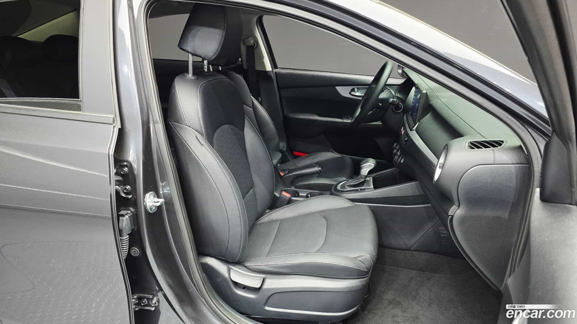 K3 Kia 2023.1-OPTION-016