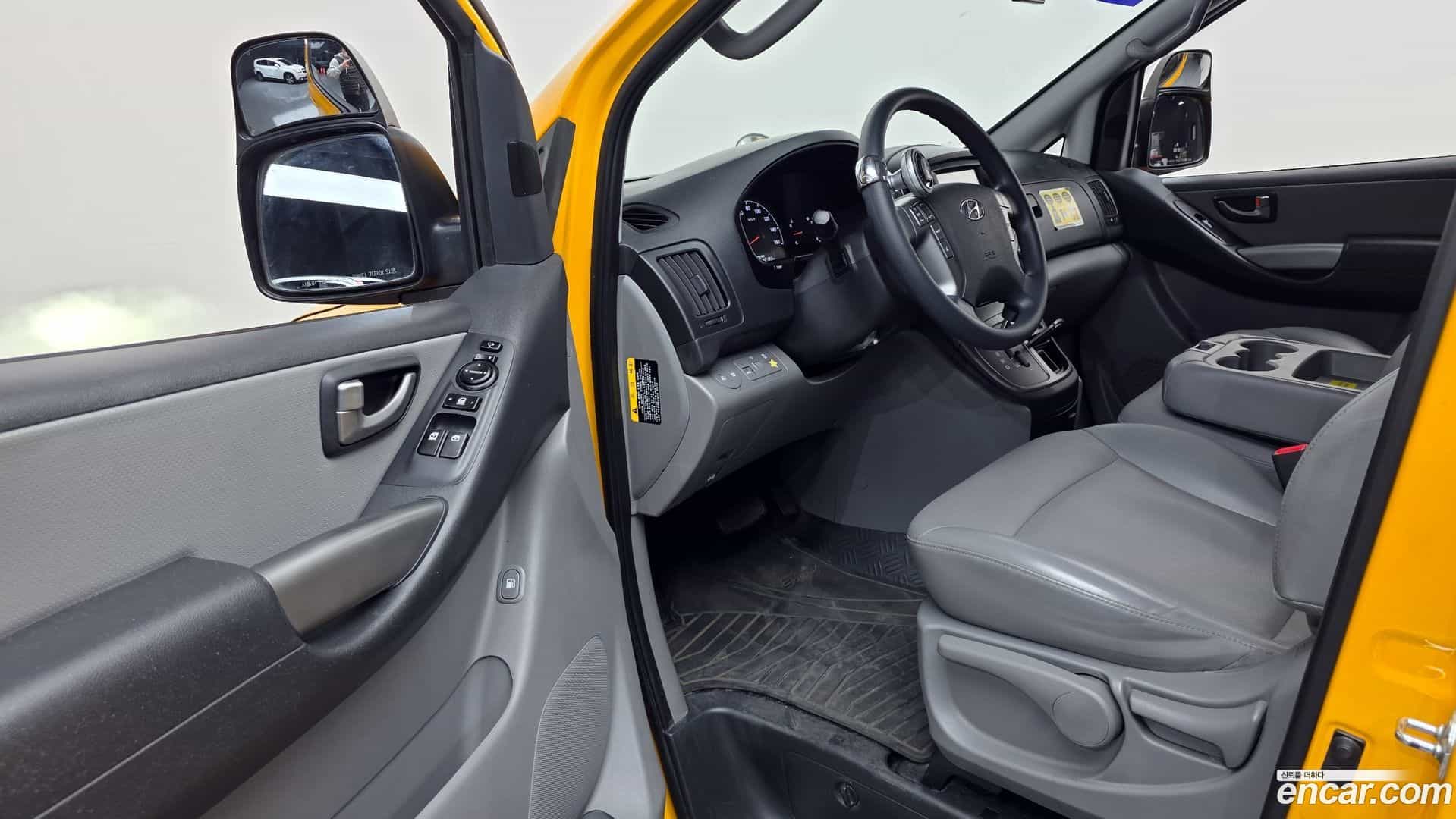 Starex Hyundai 2020.5-INNER-010