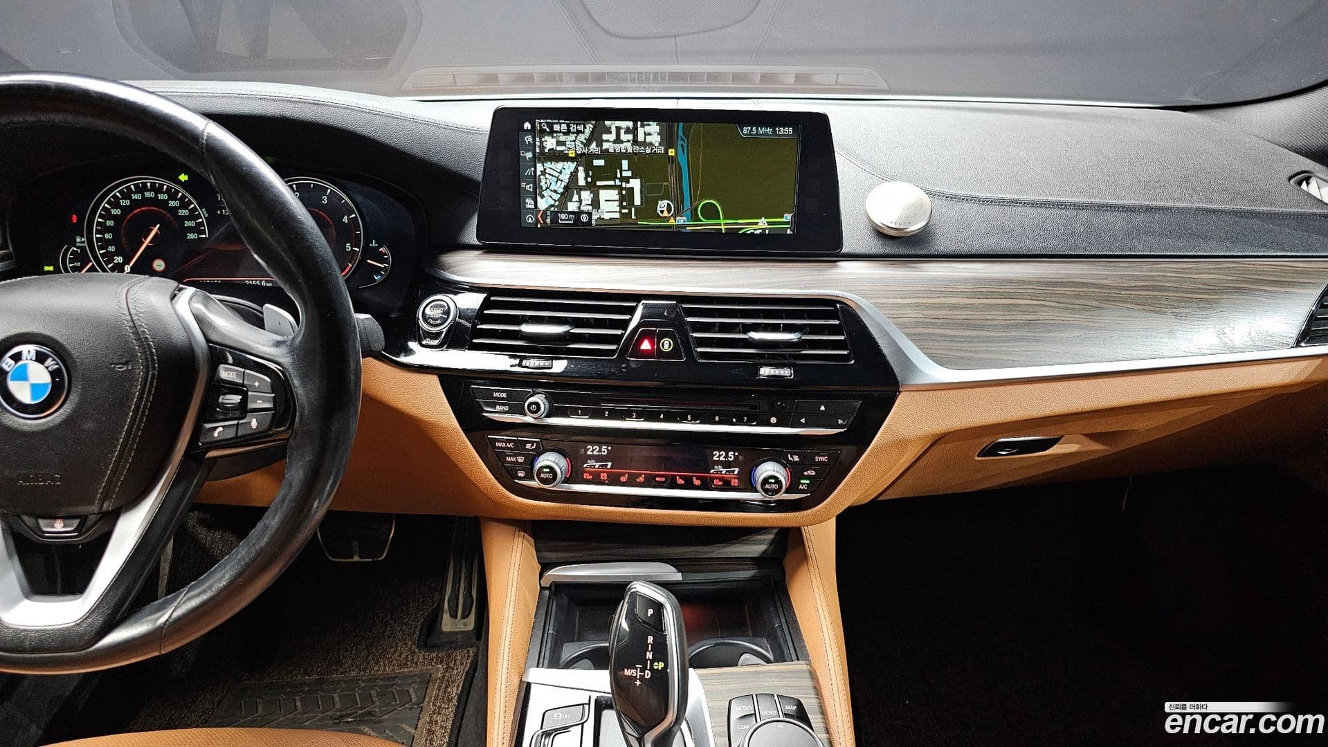 Main__Slider__Photo:5-Series BMW 2017.8-12