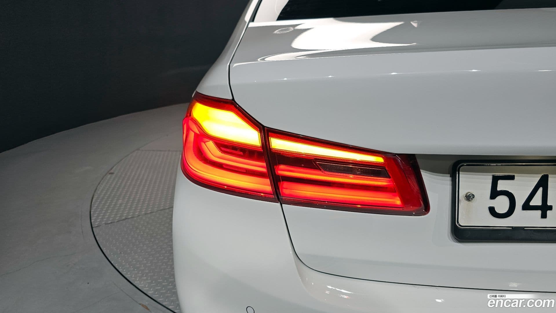 Main__Slider__Photo:5-Series BMW 2017.8-22