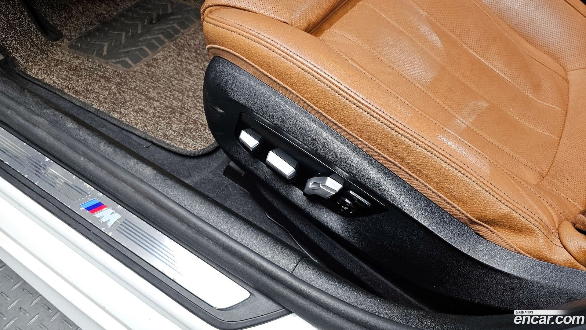 Main__Slider__Photo:5-Series BMW 2017.8-31