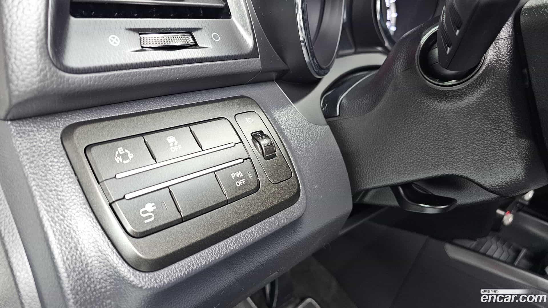 TIBOLI KG Mobility 2017.6-OPTION-042