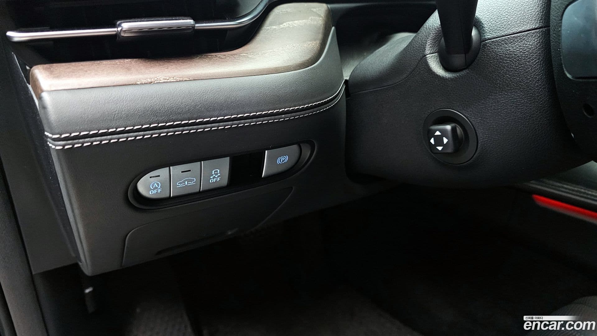 Main__Slider__Photo:G90 Genesis 2022.2-26