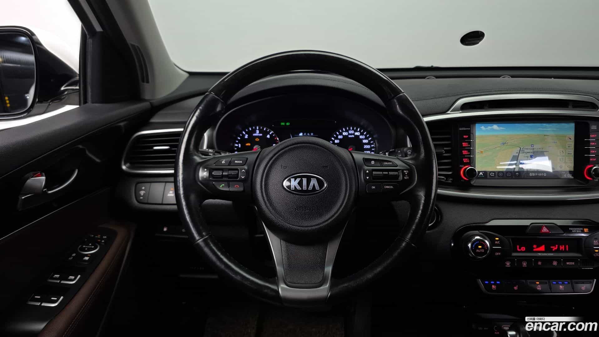 Sorento Kia 2016.2-OPTION-017