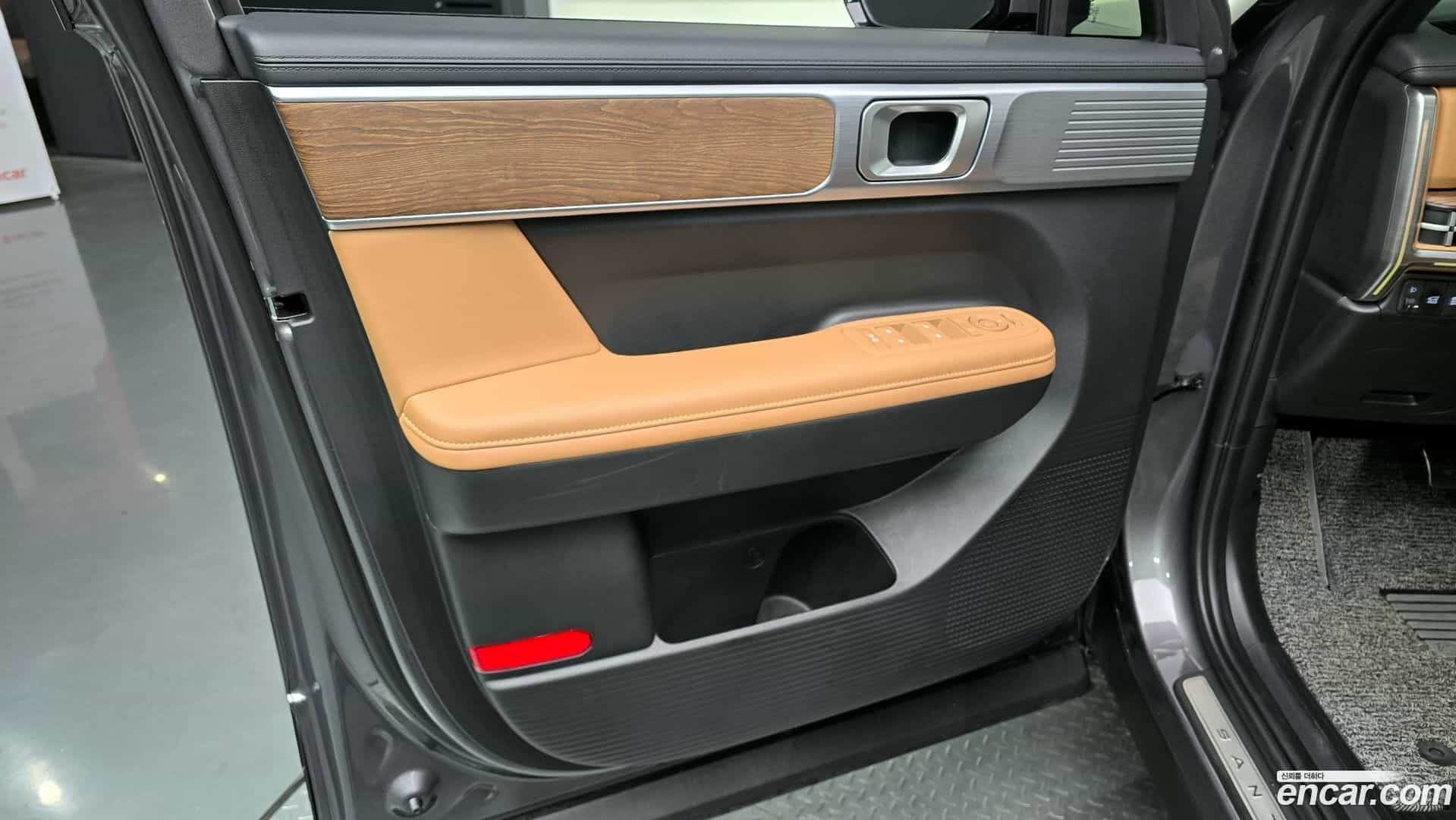 Santafe Hyundai 2025.1-INNER-034
