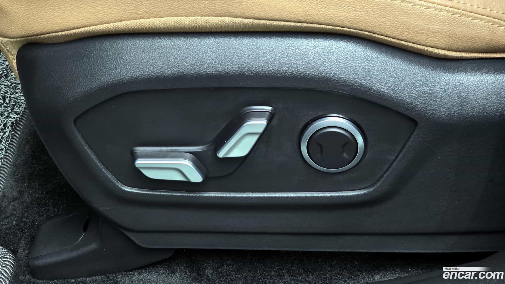 Santafe Hyundai 2025.1-OPTION-043