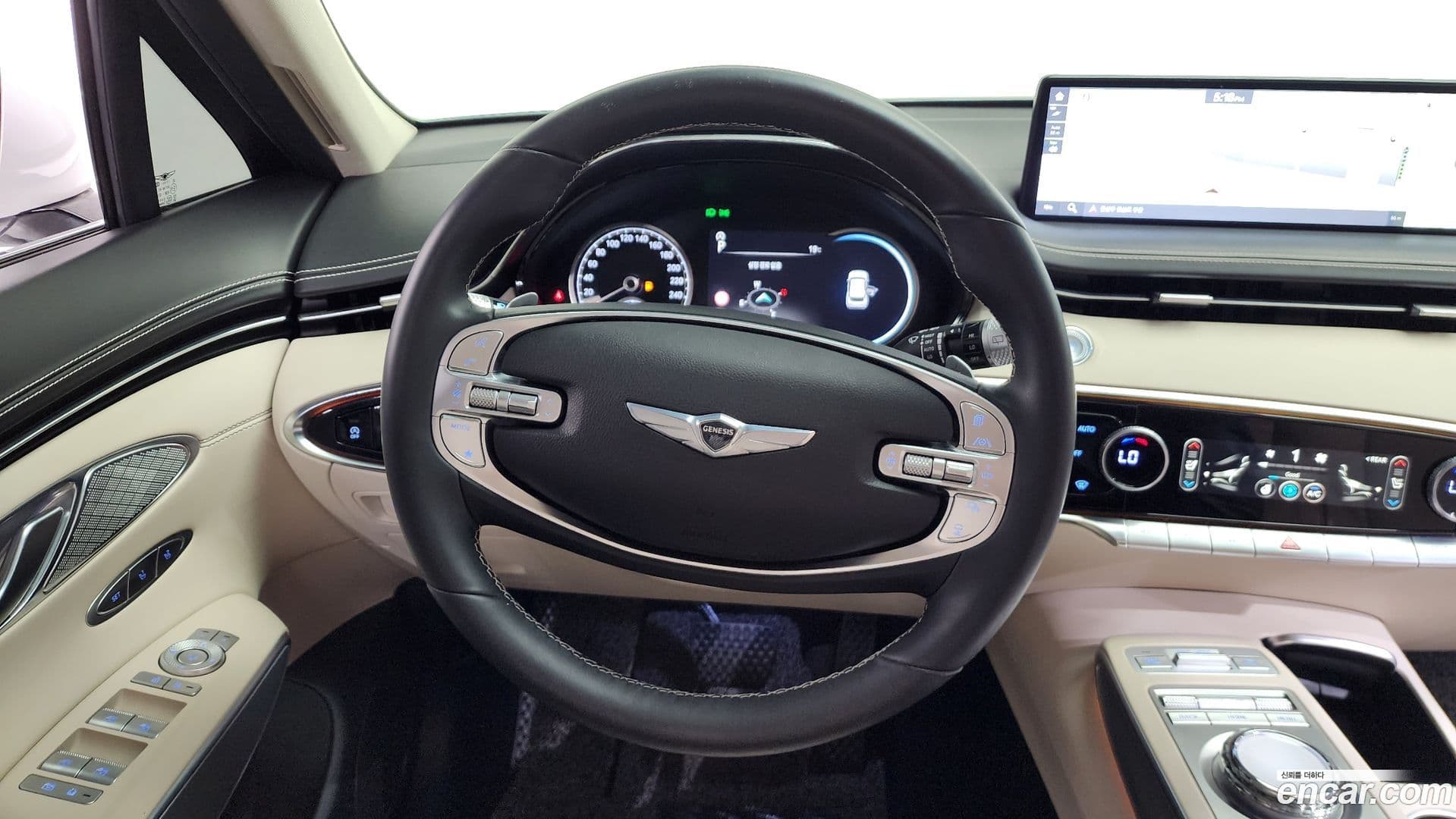 Main__Slider__Photo:GV70 Genesis 2022.2-11